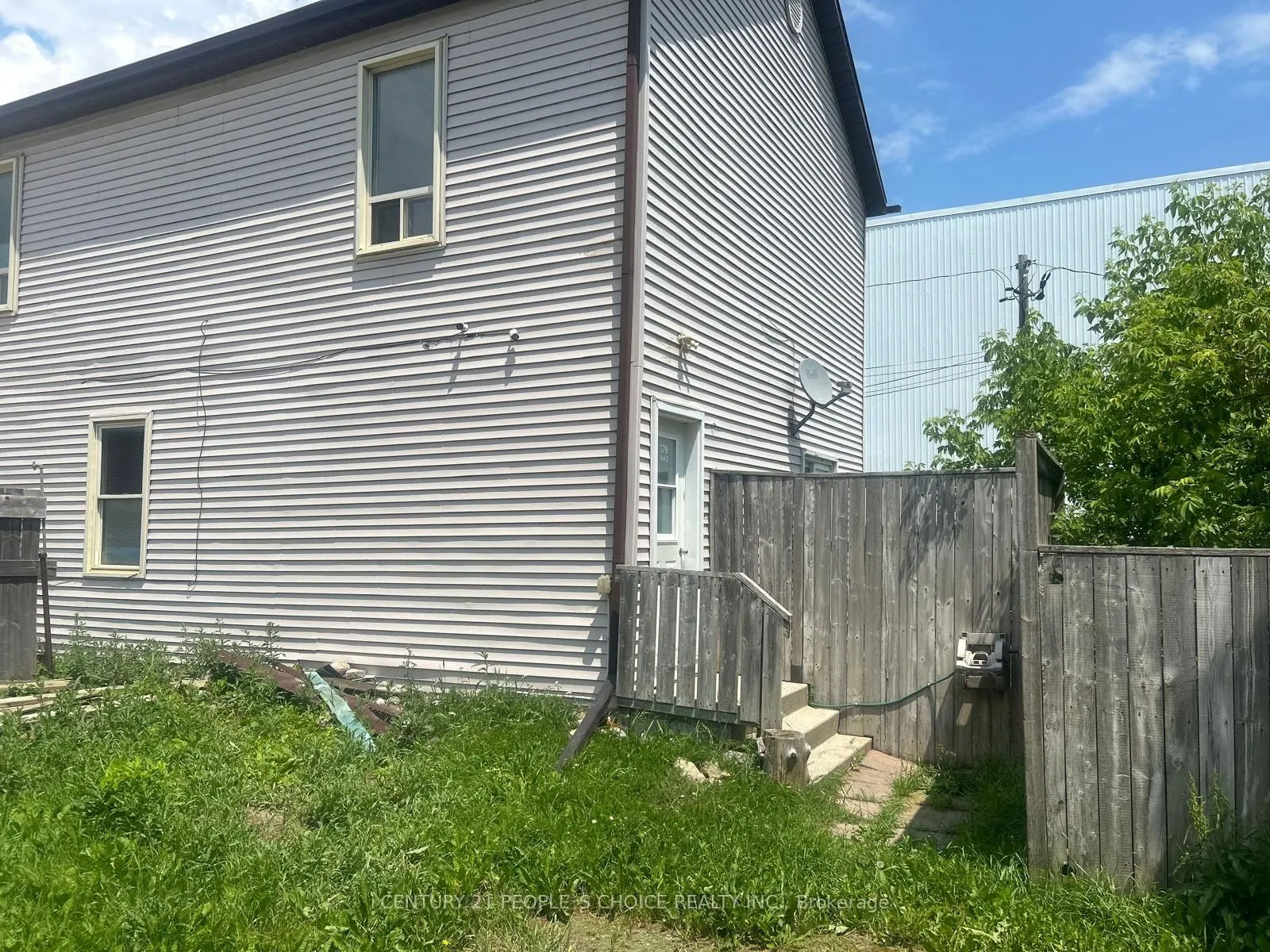 179 Main Street W