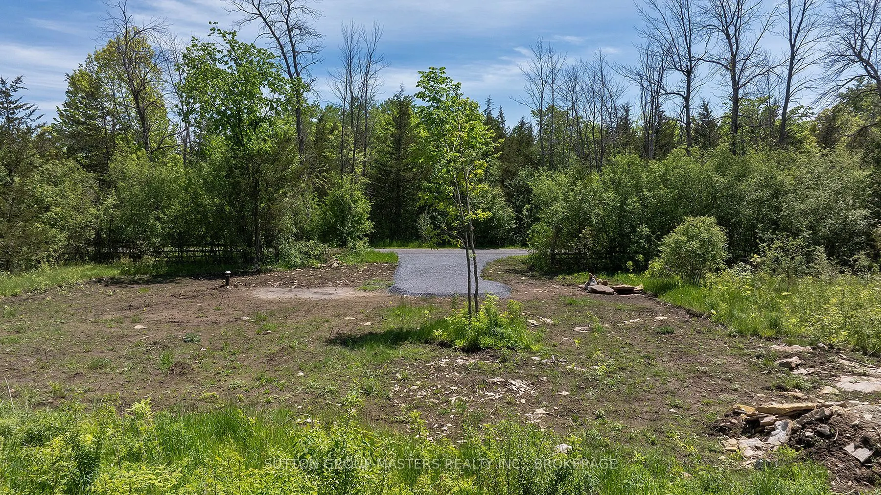 103 Estis Road