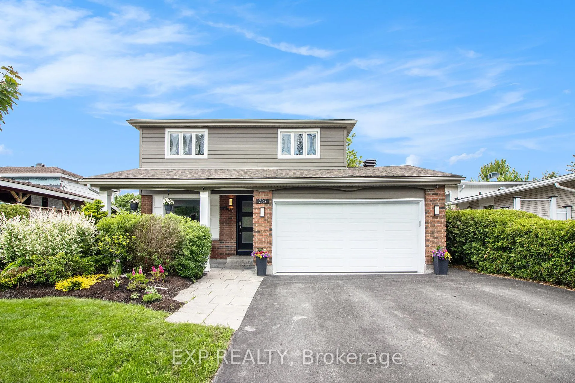 733 Southmore Drive W