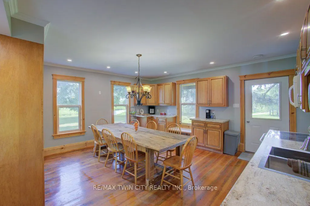 86561 London Road