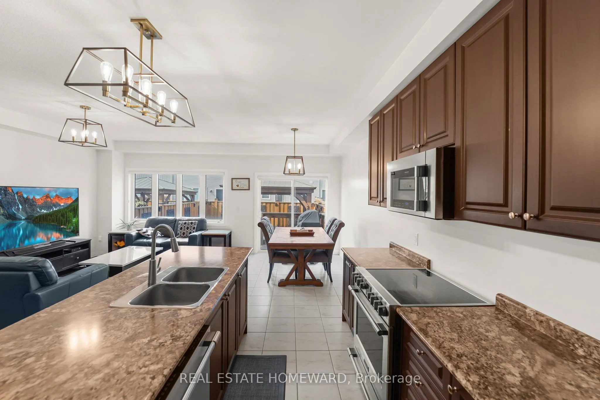 4102 Fracchioni Drive