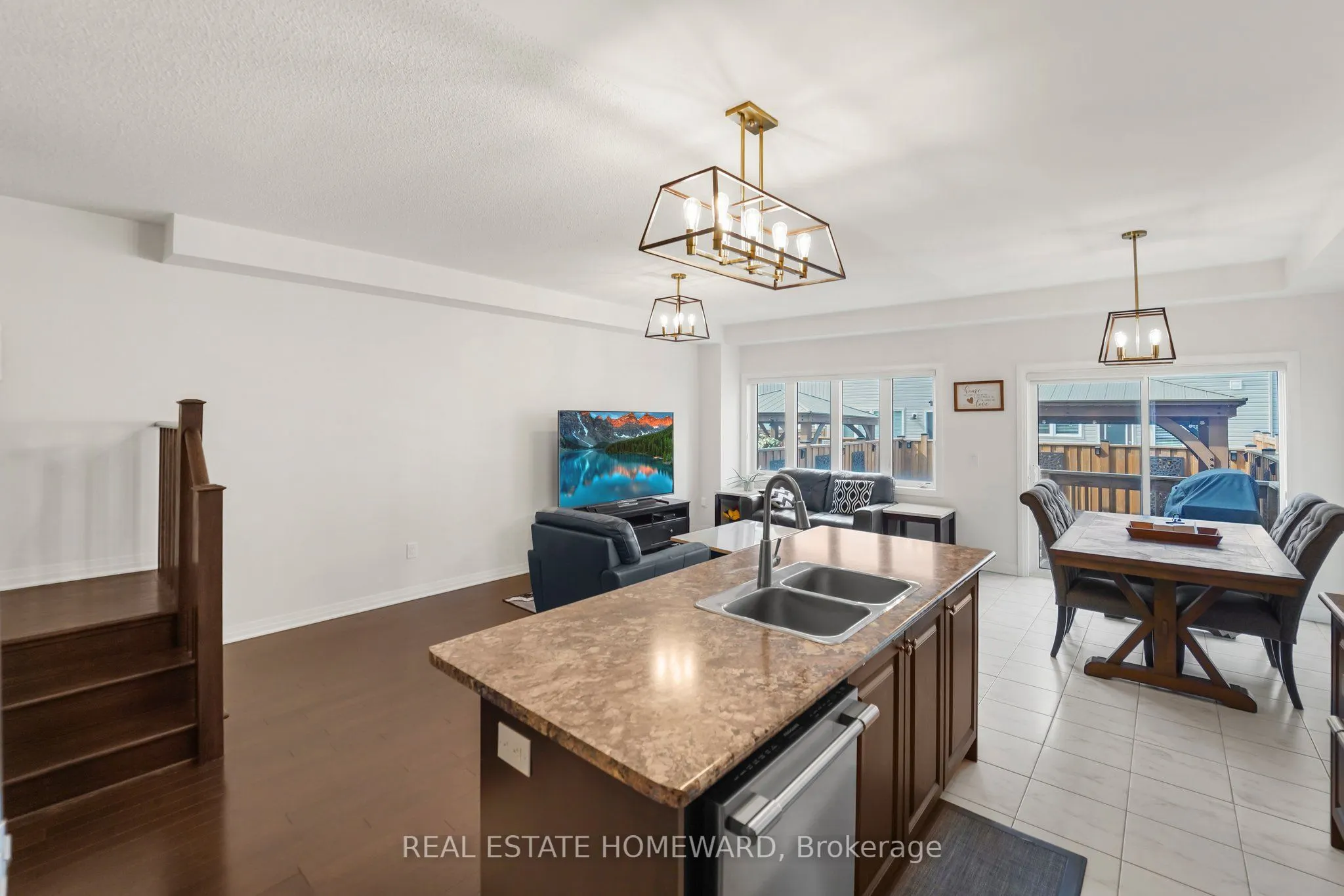 4102 Fracchioni Drive