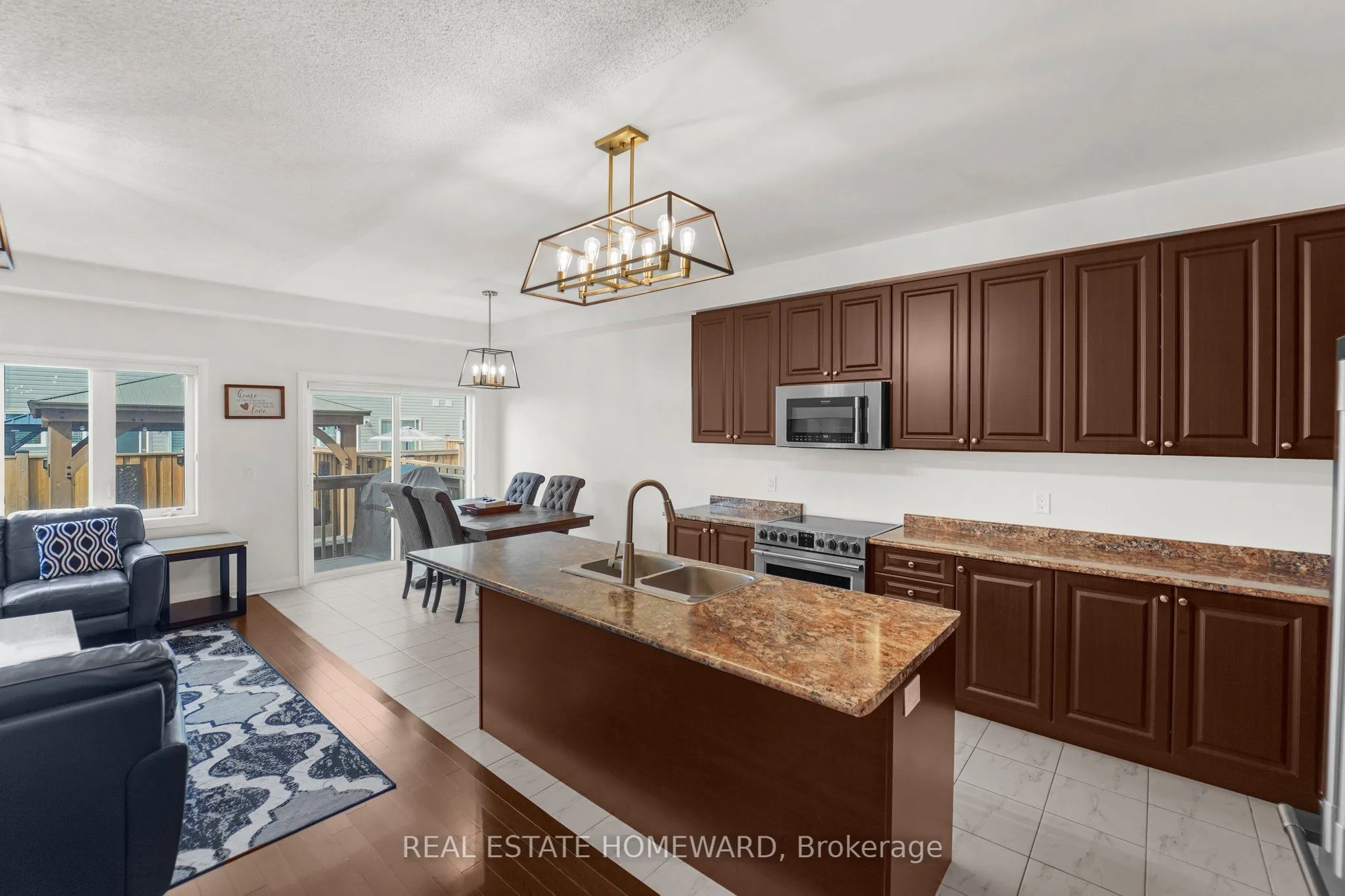 4102 Fracchioni Drive