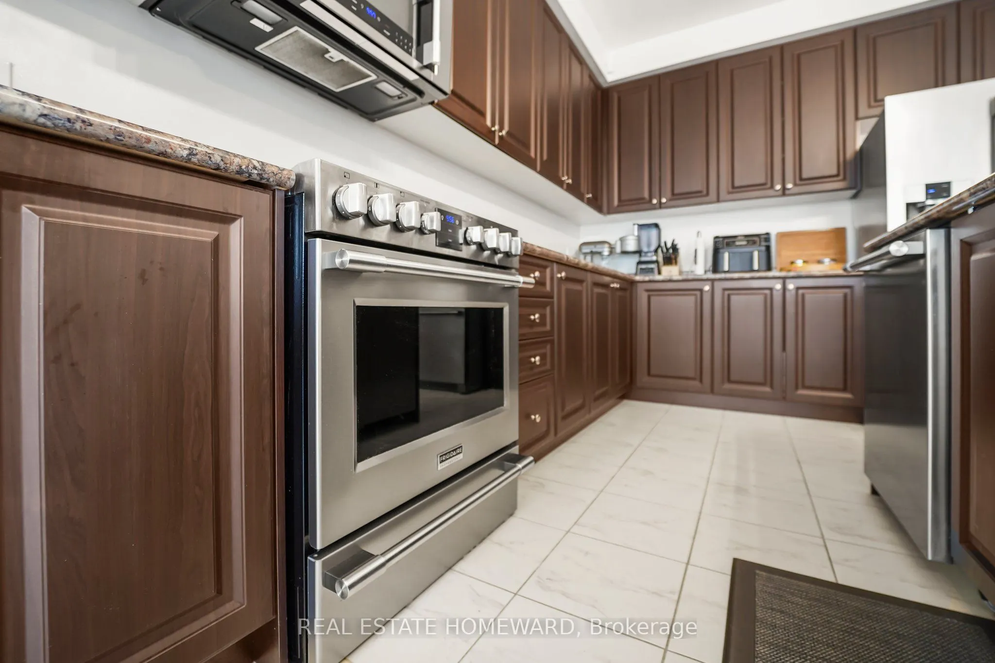 4102 Fracchioni Drive