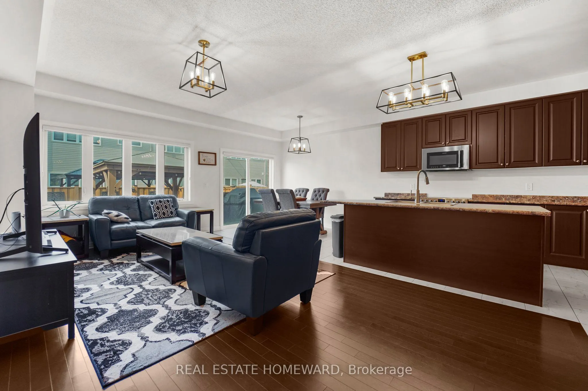 4102 Fracchioni Drive