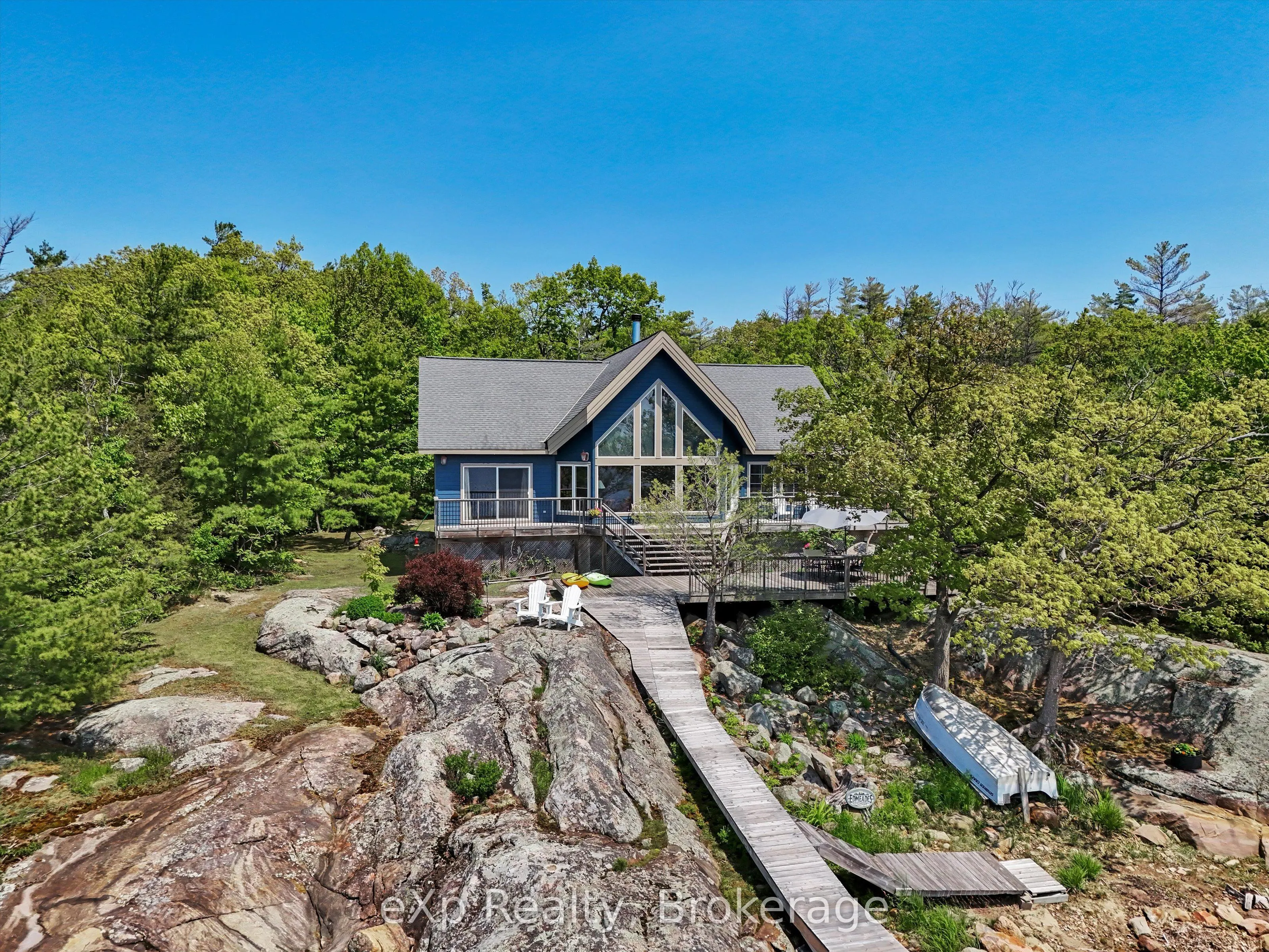 6646 1040LittleBeausoleil Island