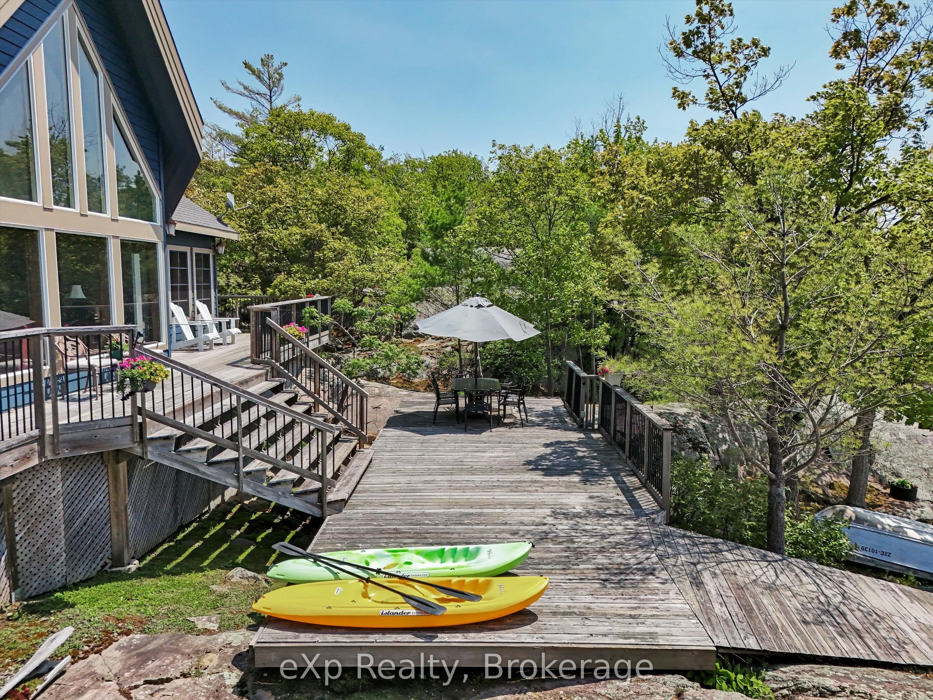 6646 1040LittleBeausoleil Island