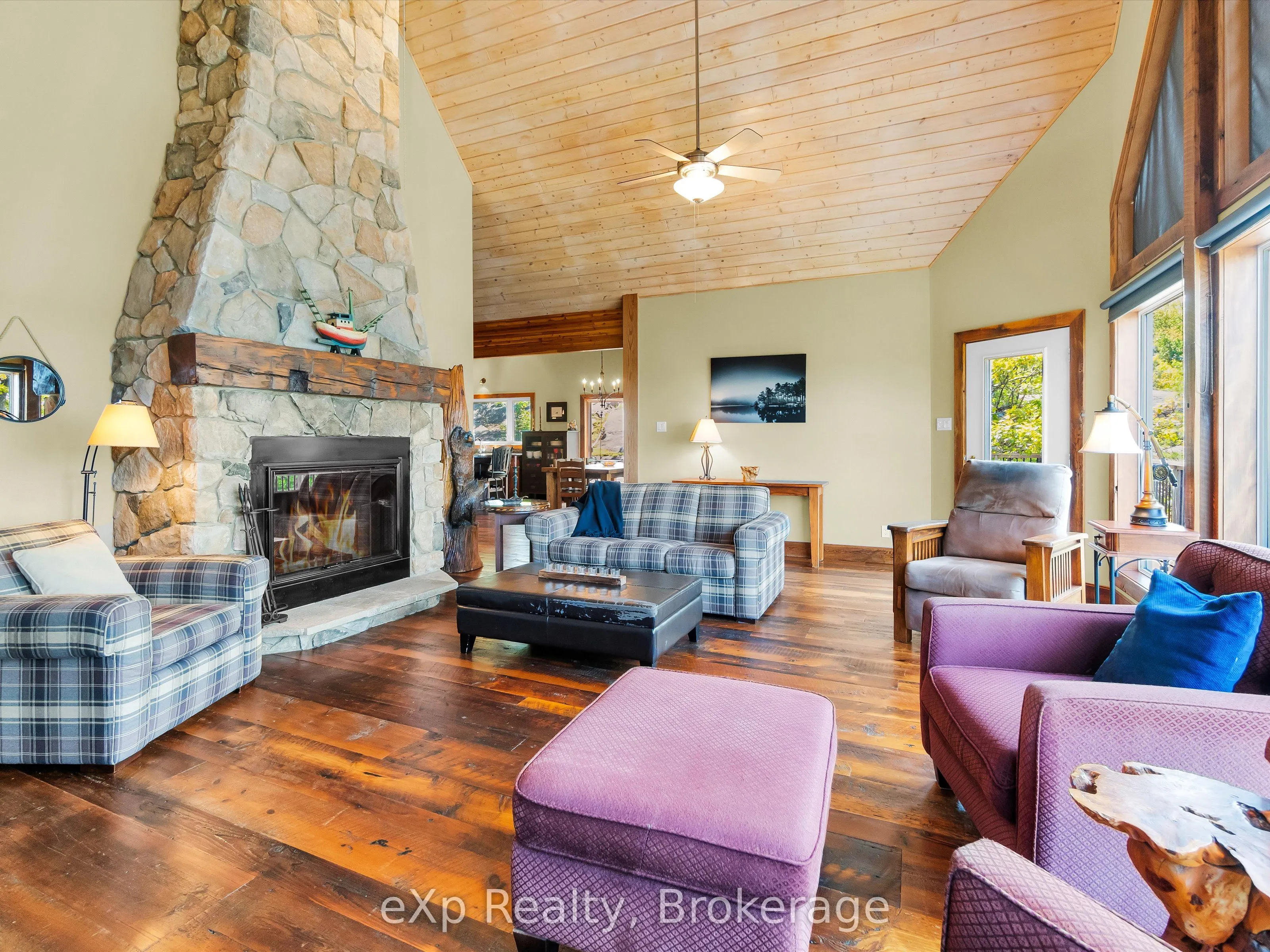 6646 1040LittleBeausoleil Island