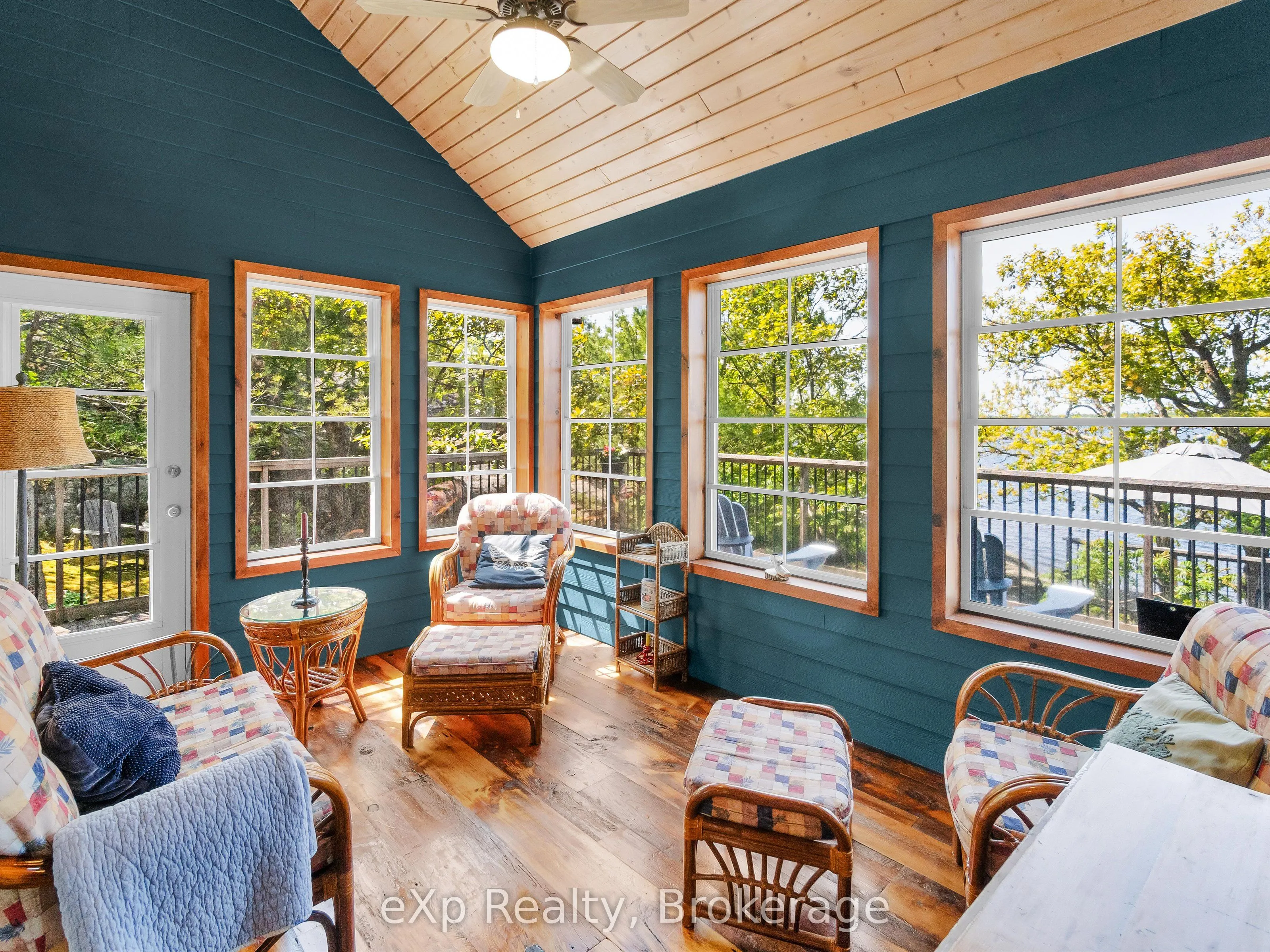 6646 1040LittleBeausoleil Island