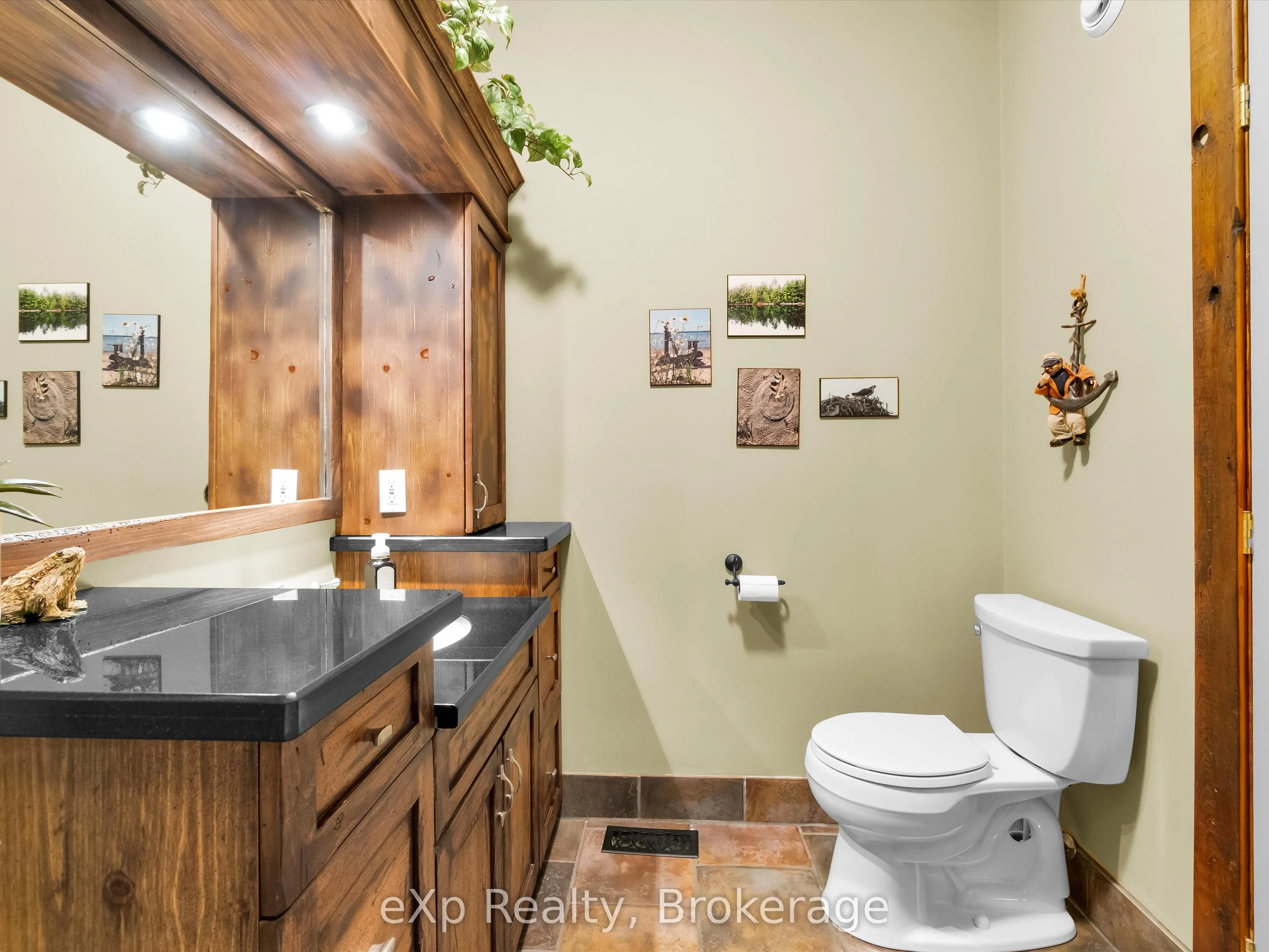 6646 1040LittleBeausoleil Island