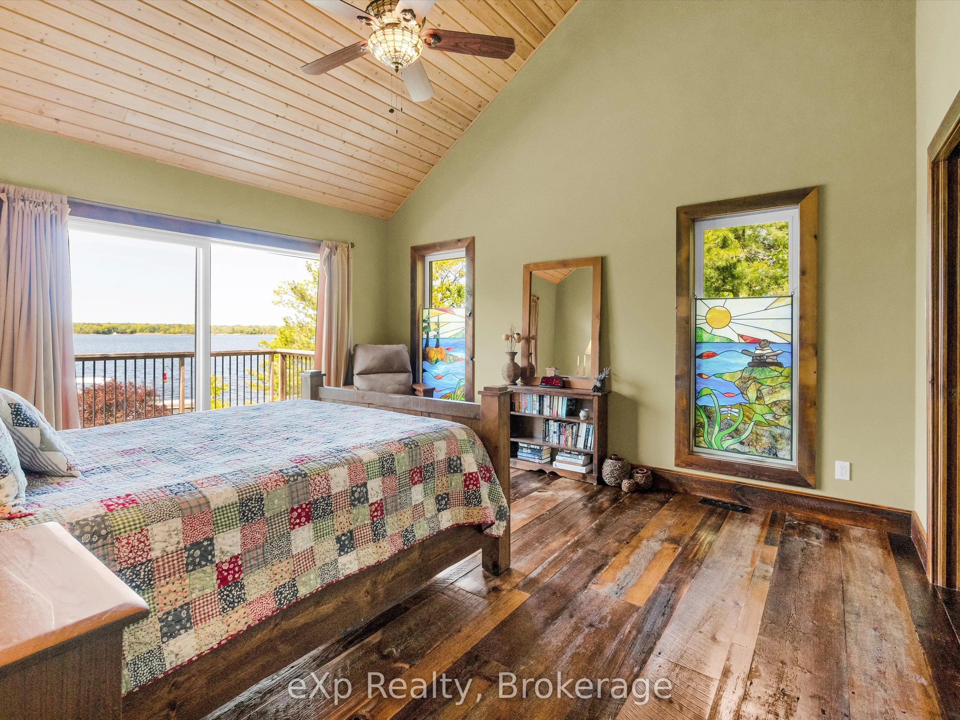6646 1040LittleBeausoleil Island