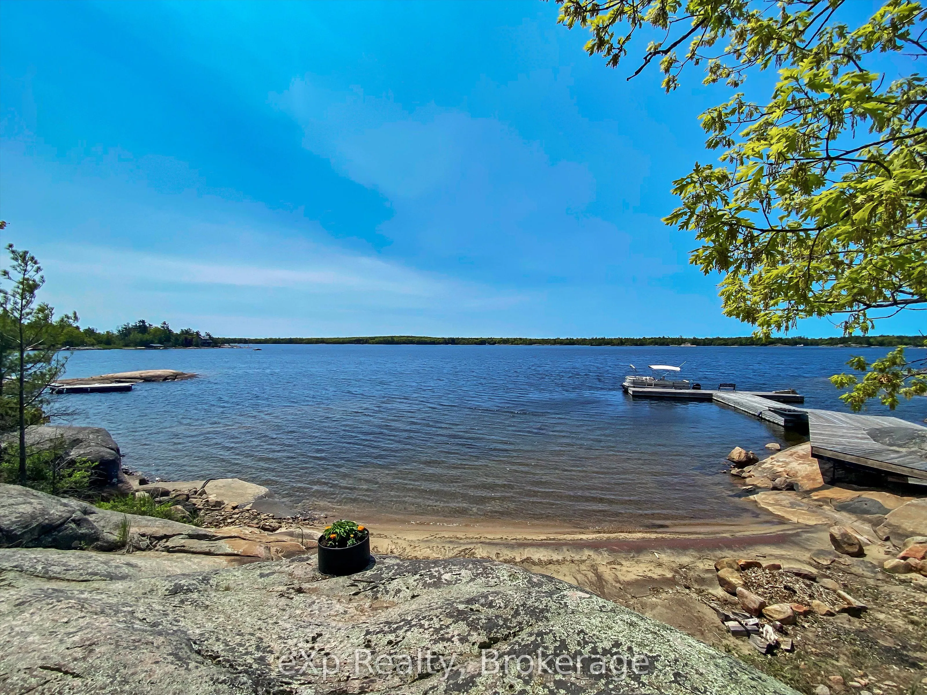 6646 1040LittleBeausoleil Island