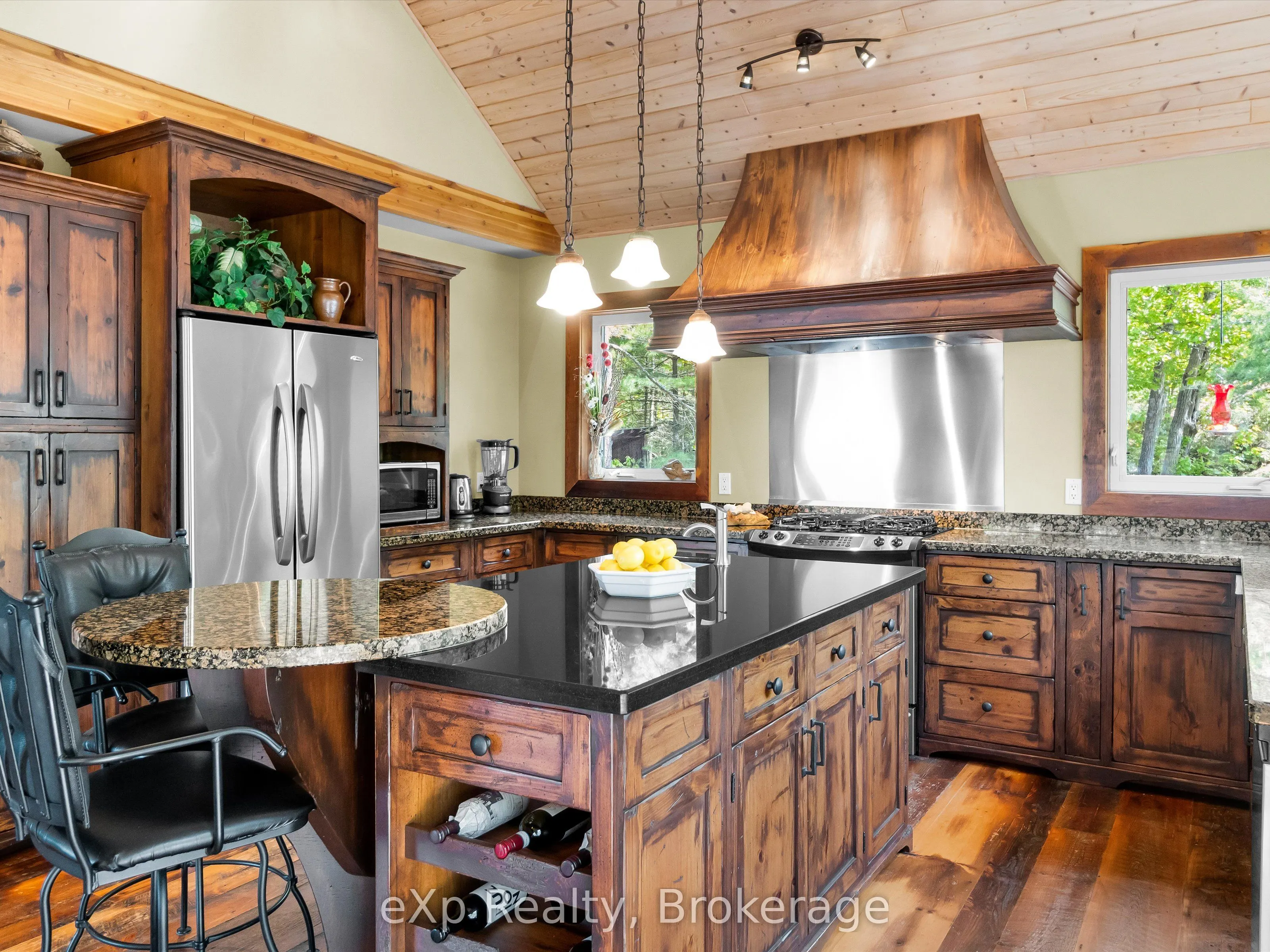 6646 1040LittleBeausoleil Island