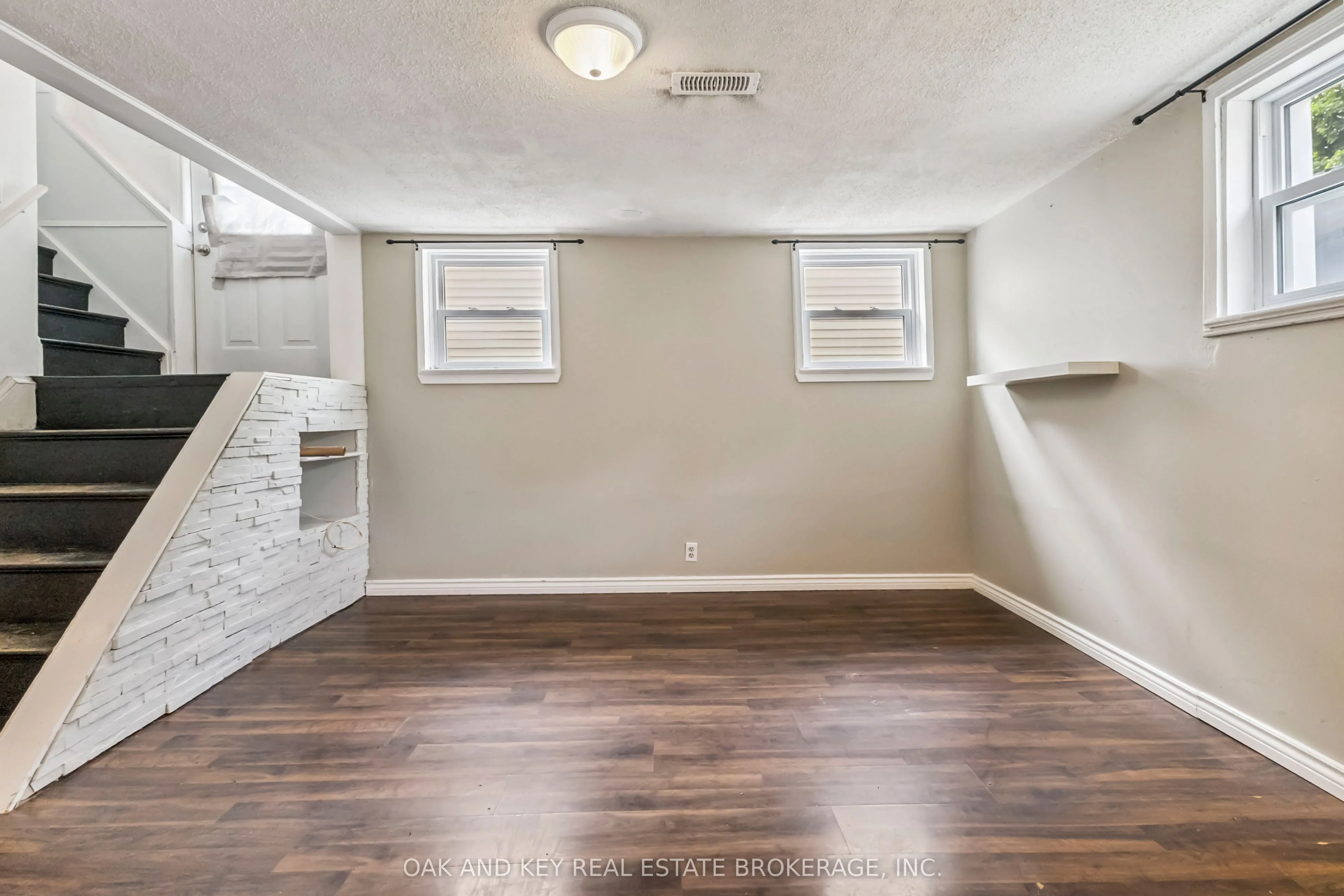 487 Burbrook Place
