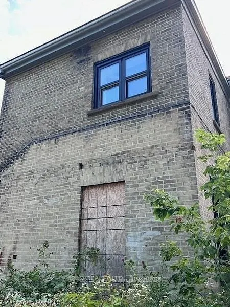 932 Queen Street W