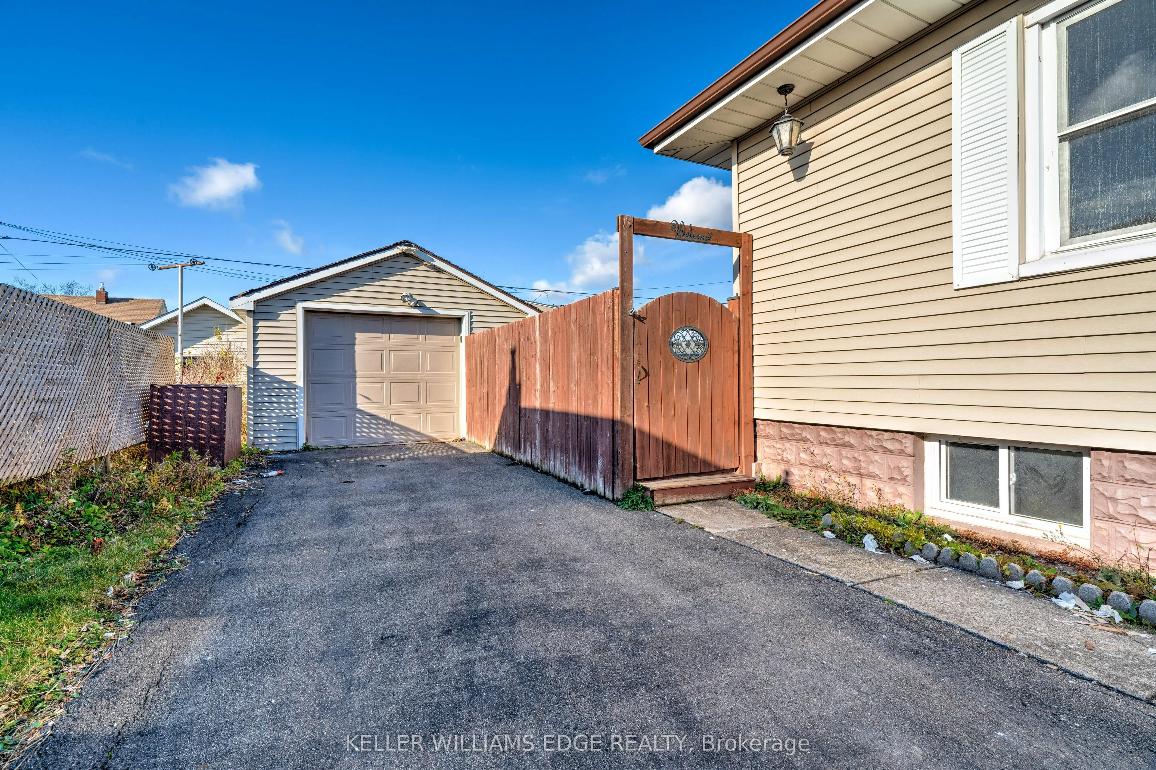 662 Harriet Street