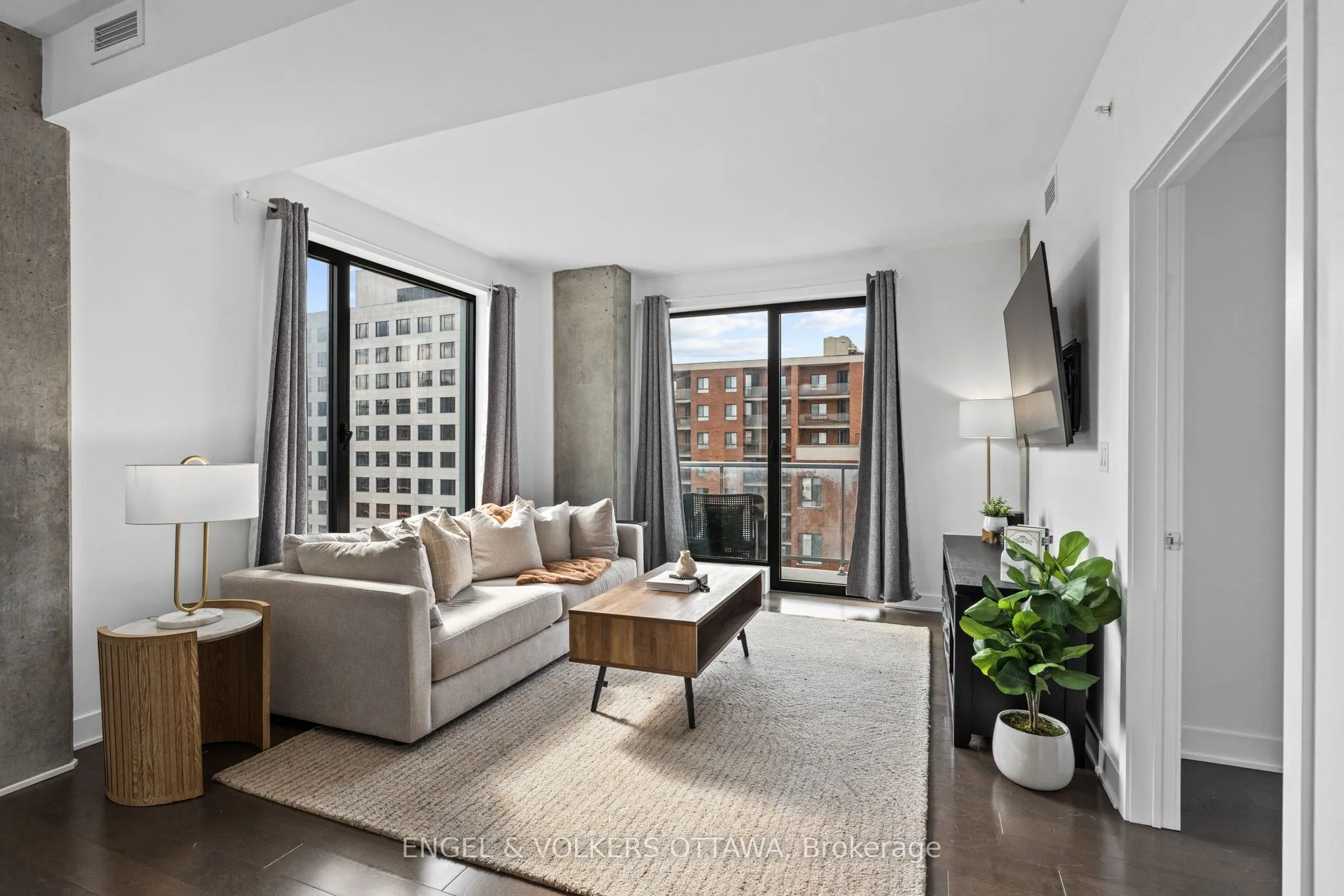 20 DALY Avenue, #1606