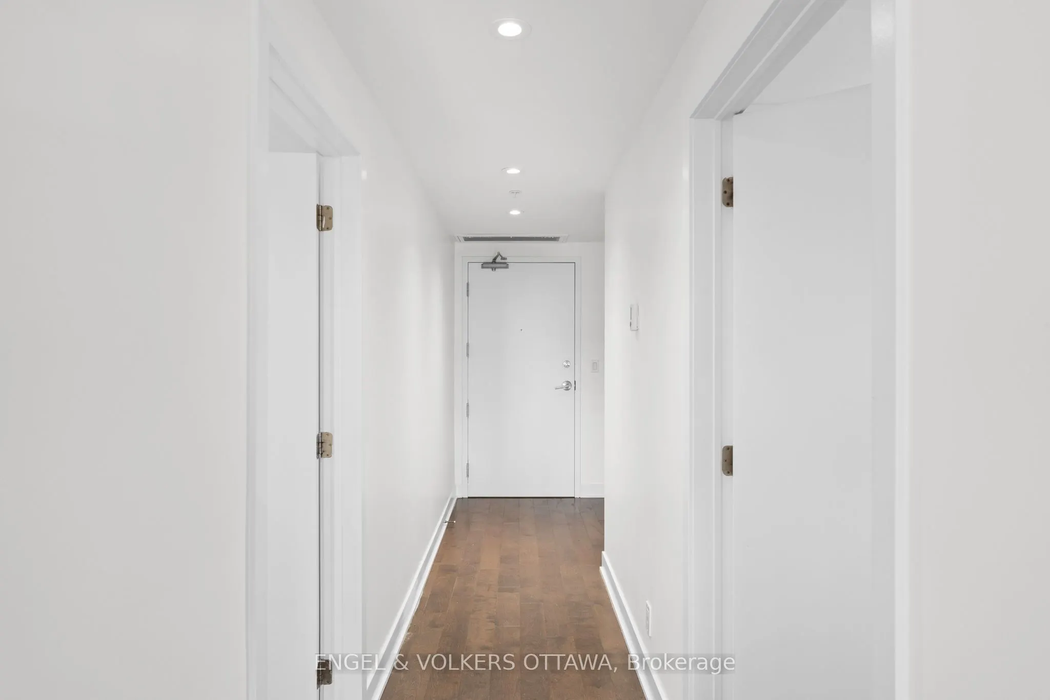 20 DALY Avenue, #1606