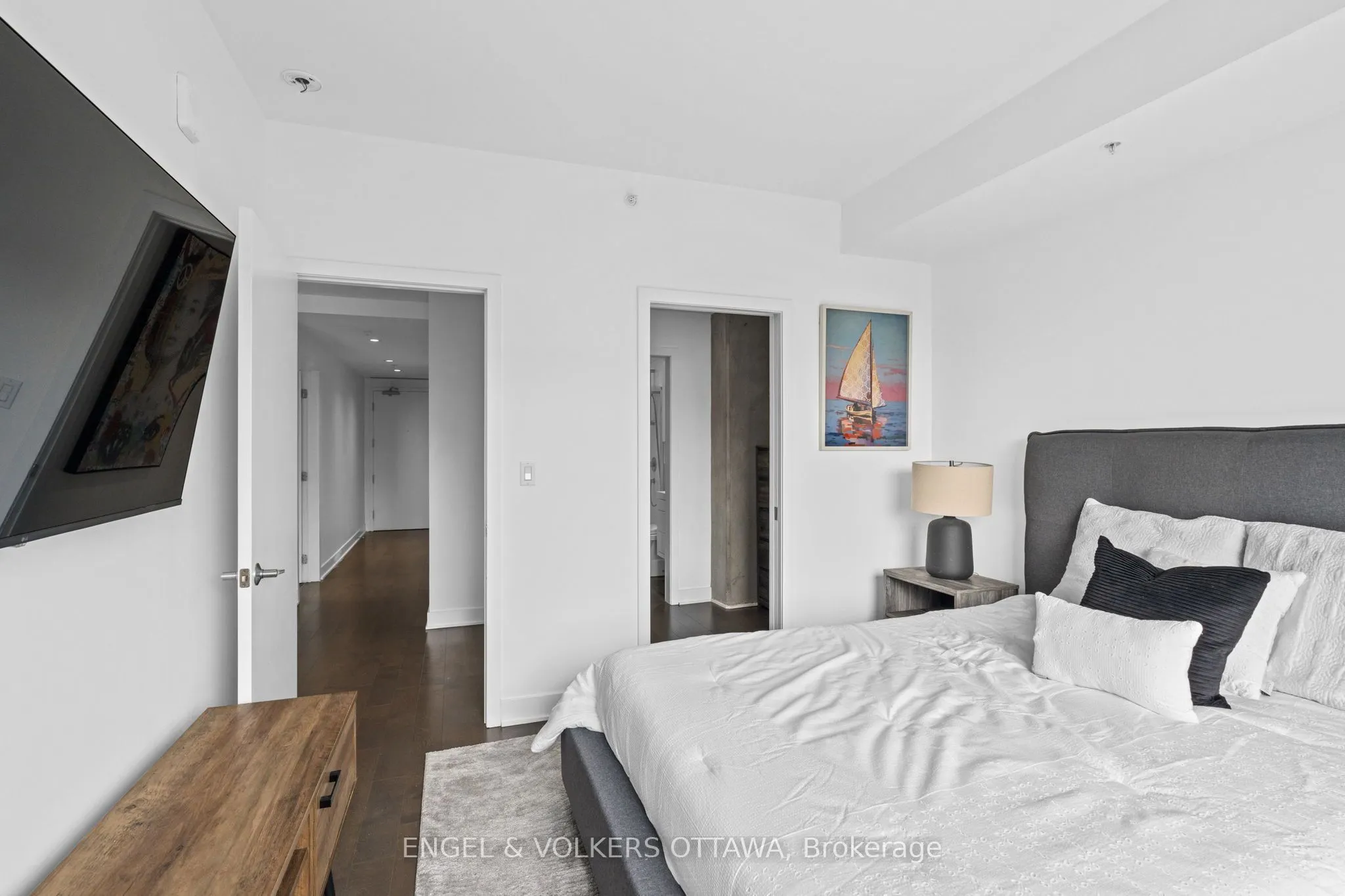 20 DALY Avenue, #1606
