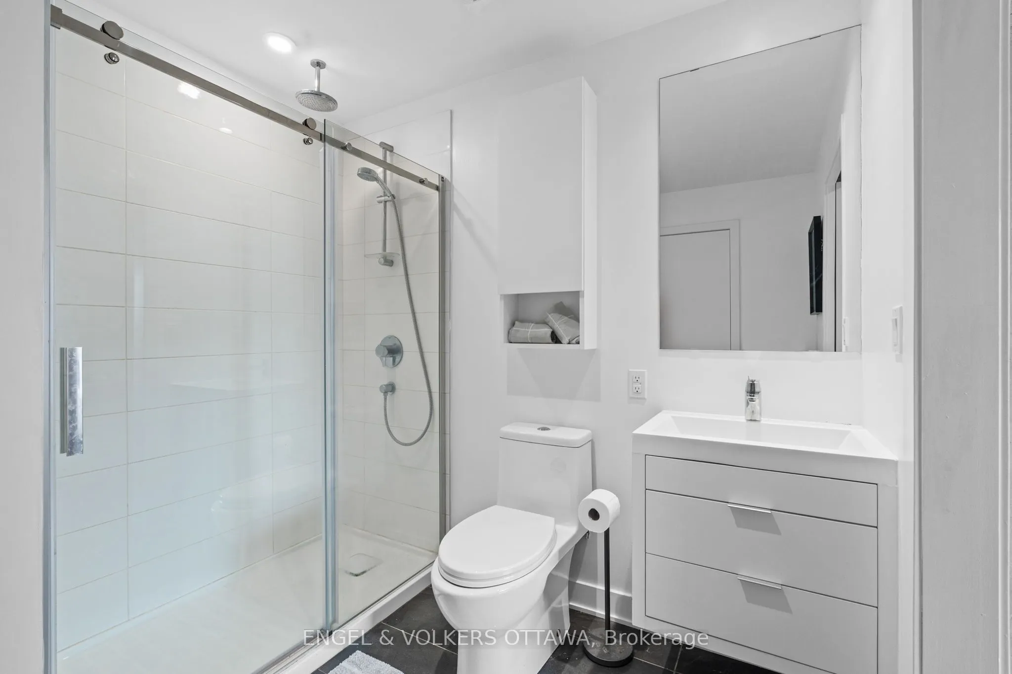 20 DALY Avenue, #1606