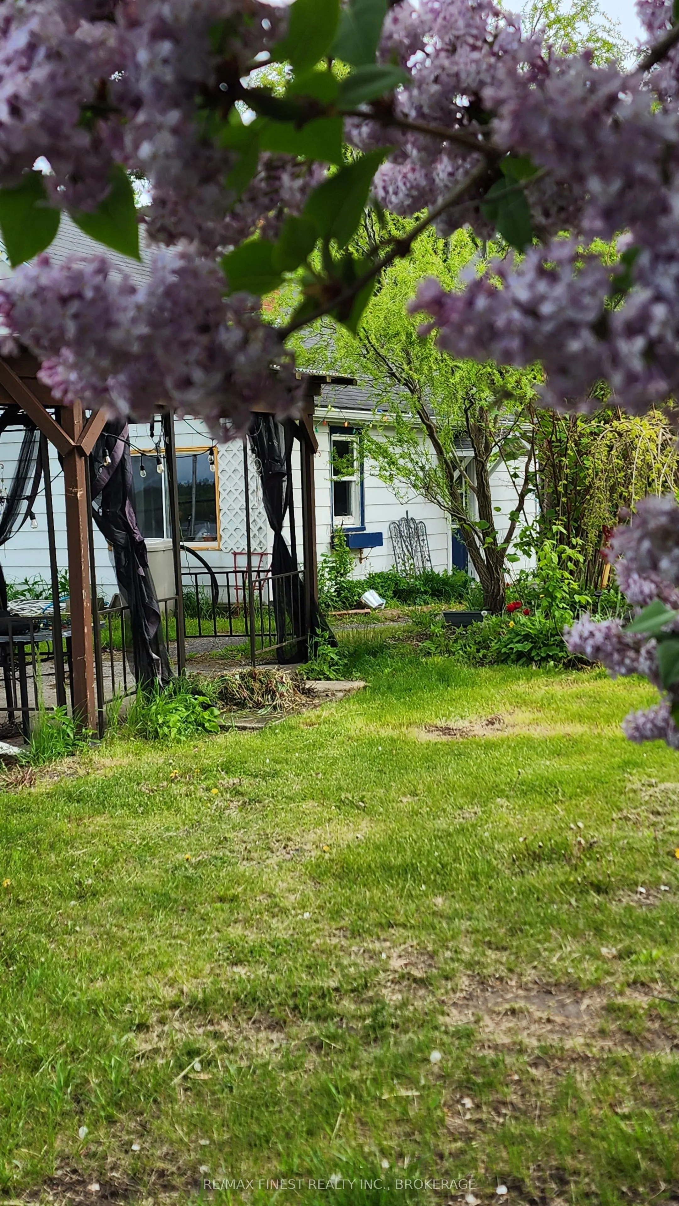 21 Furlong Road