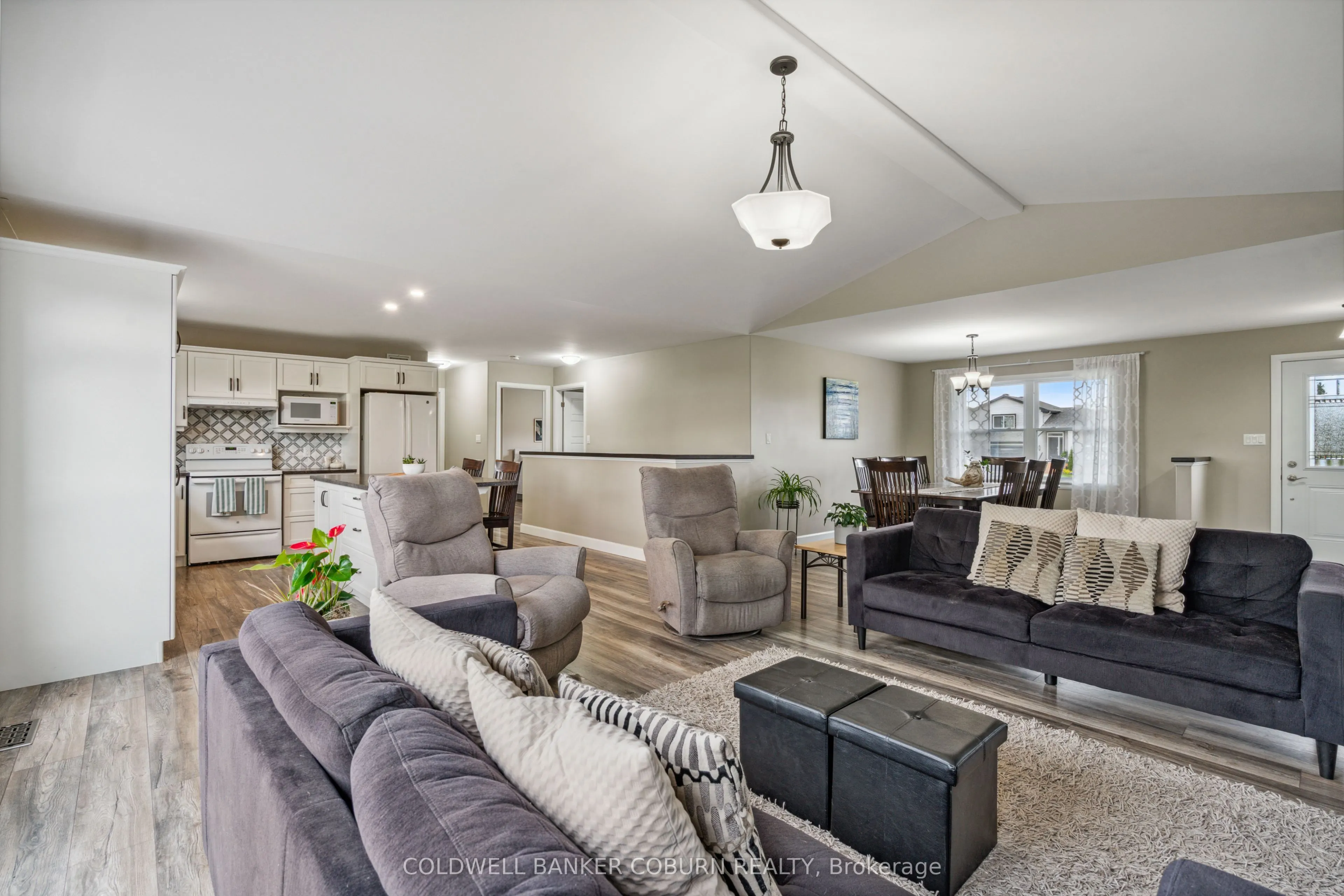 3 Rachelle Crescent