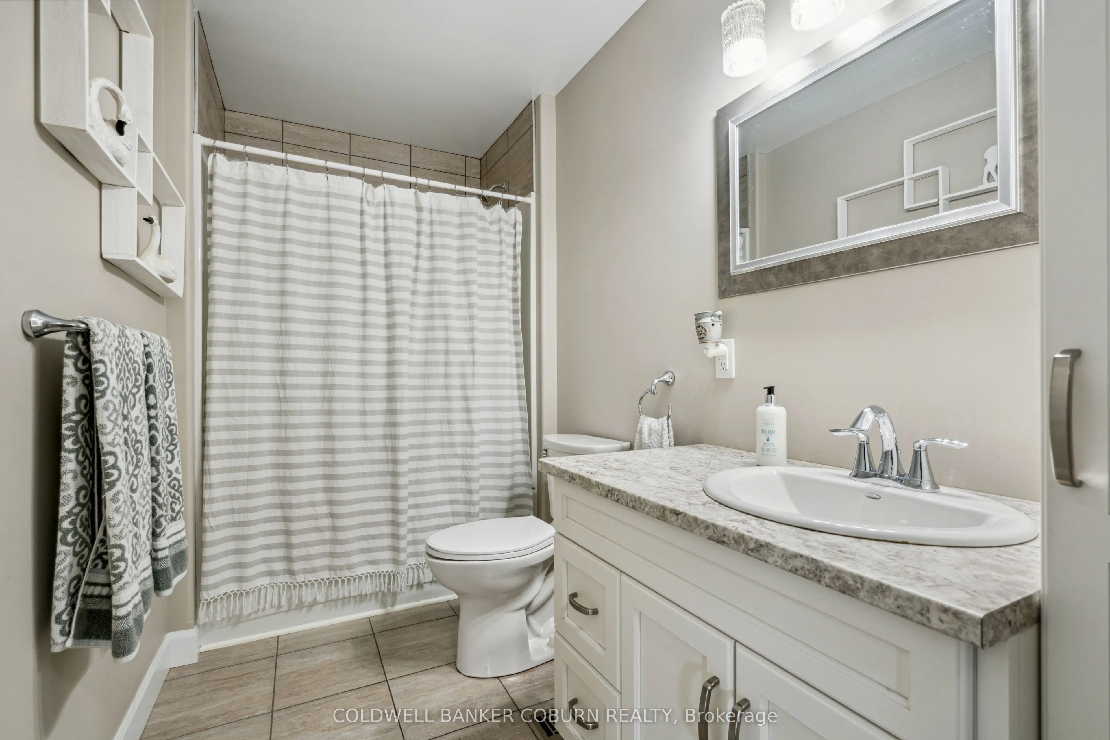 3 Rachelle Crescent