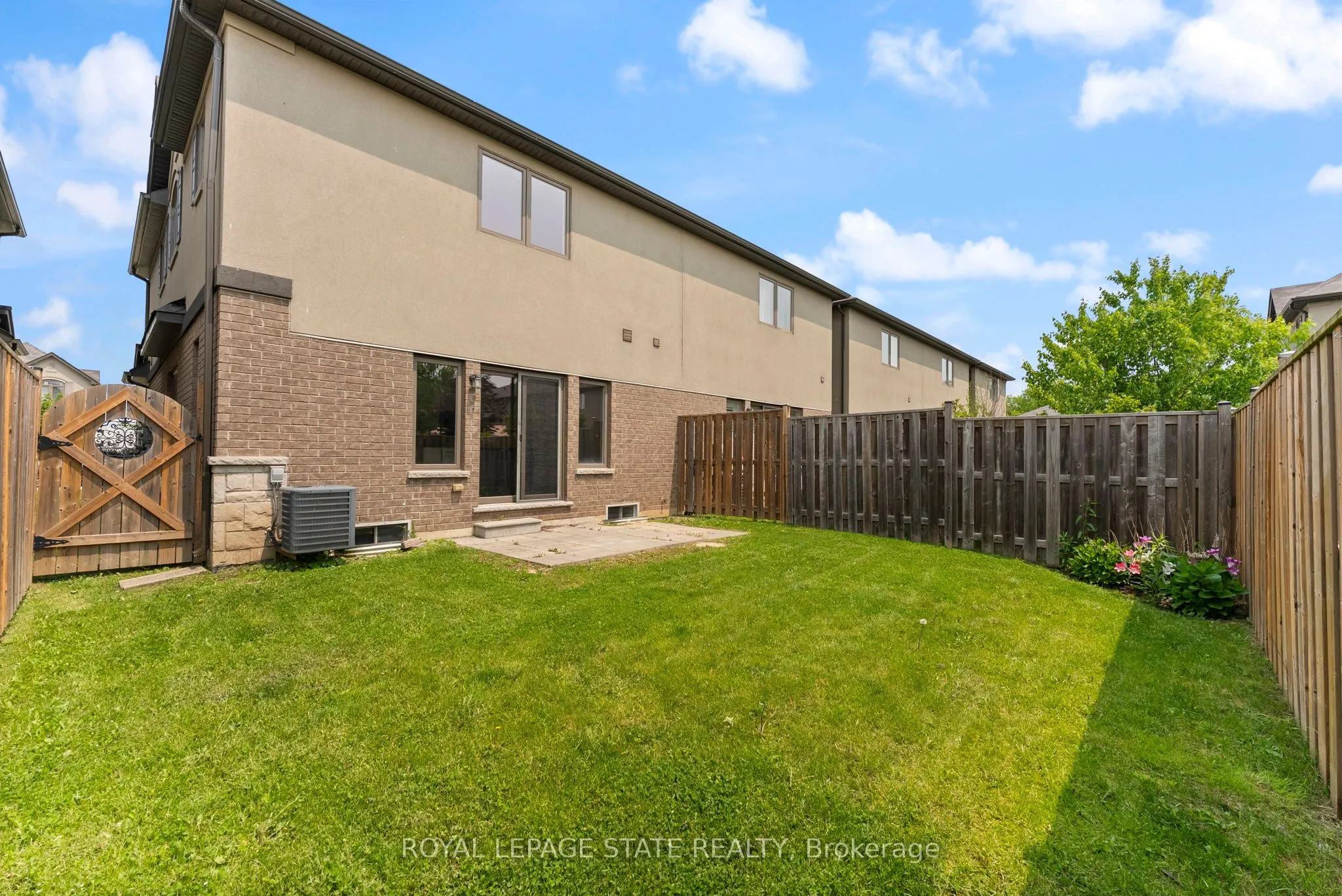 68 Dodman Crescent