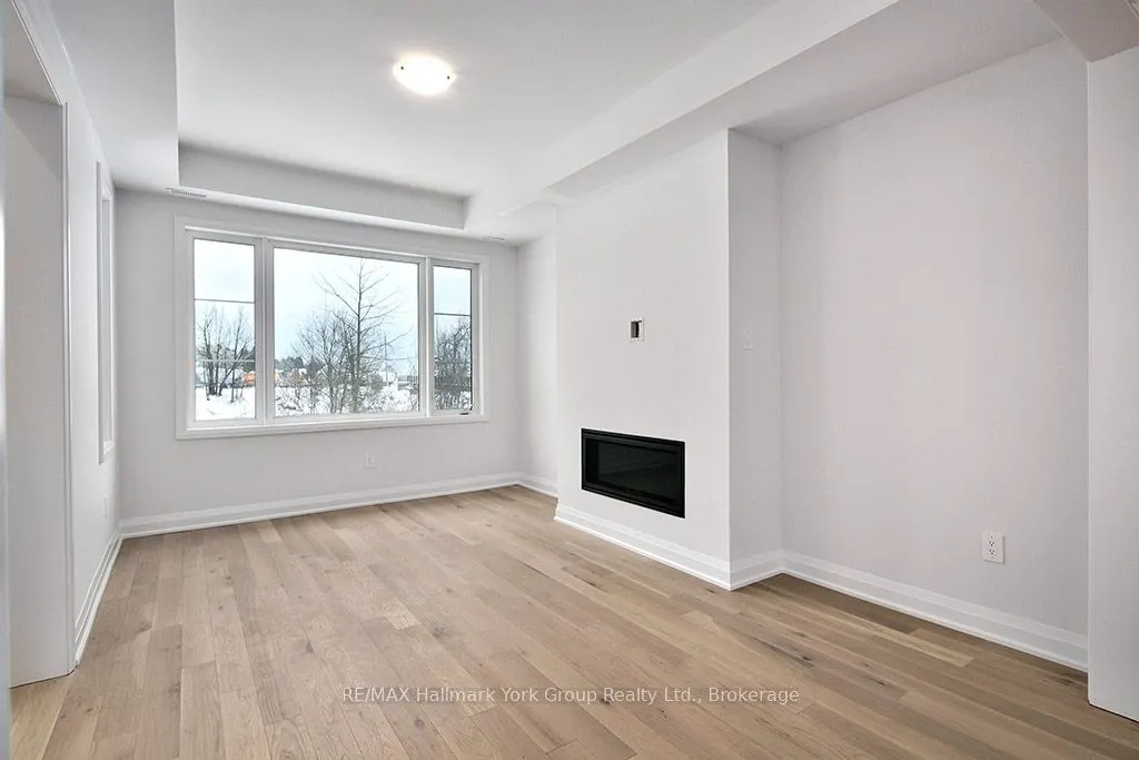 5-11 Bay Street E #1