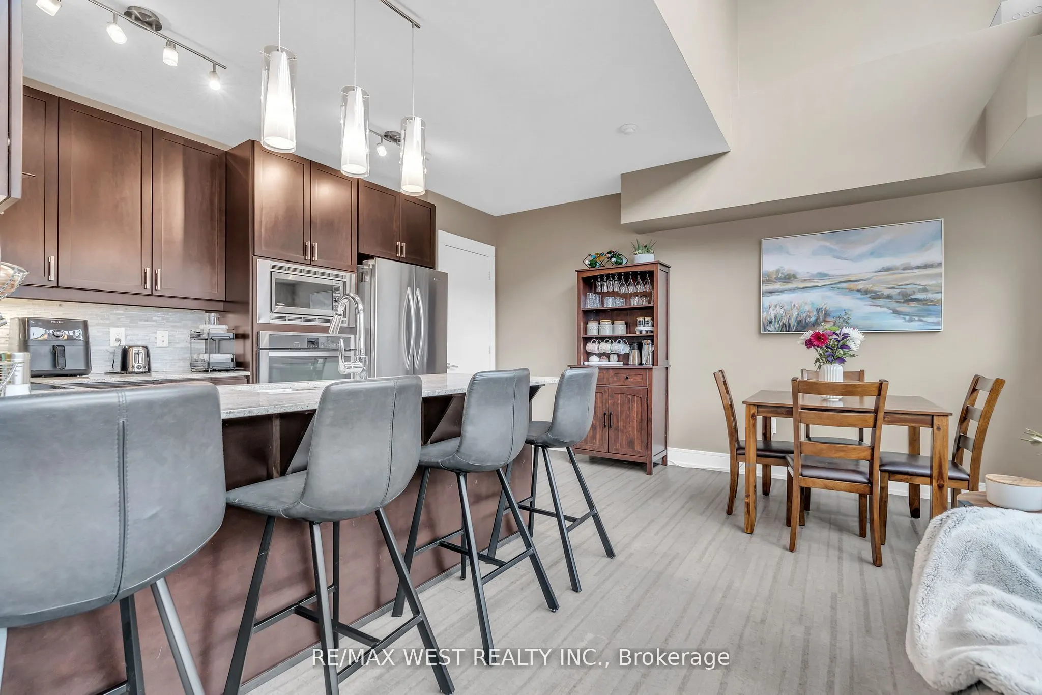 112 Benton Street, #704