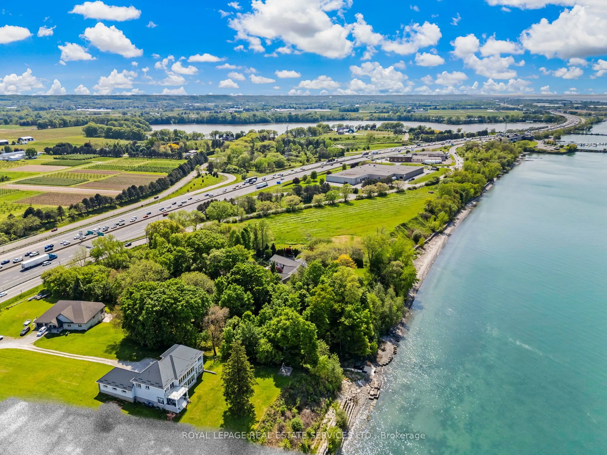 2581 North Service Road