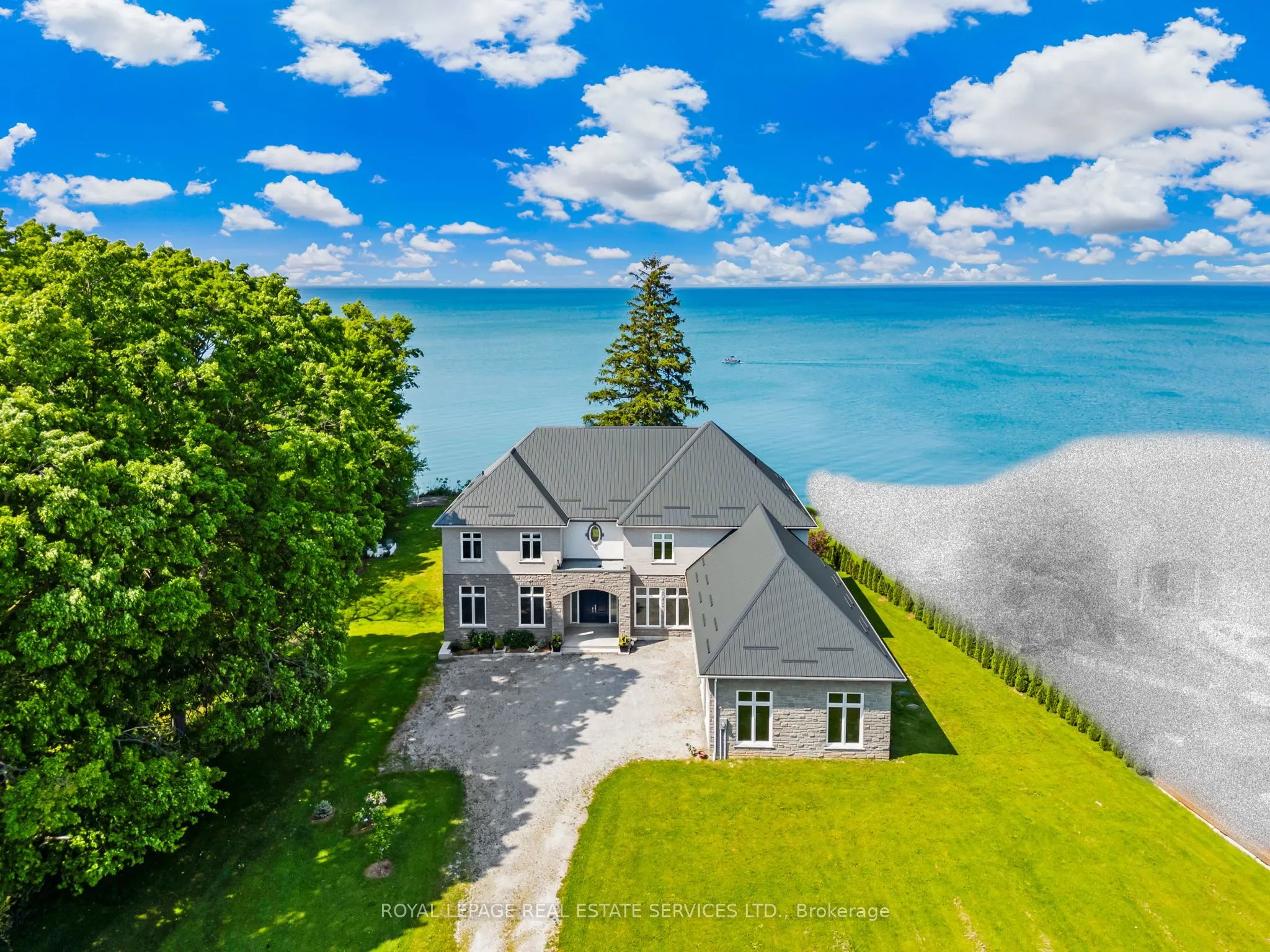 2581 North Service Road