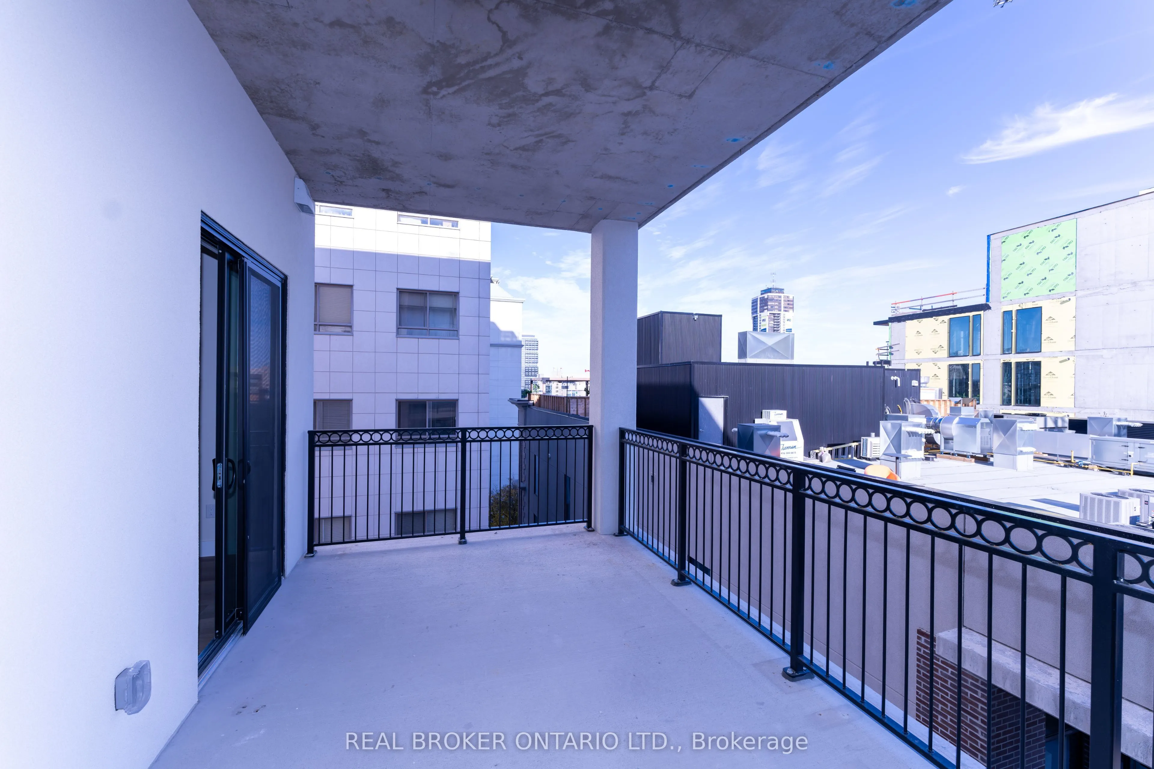 169 James Street S, #505