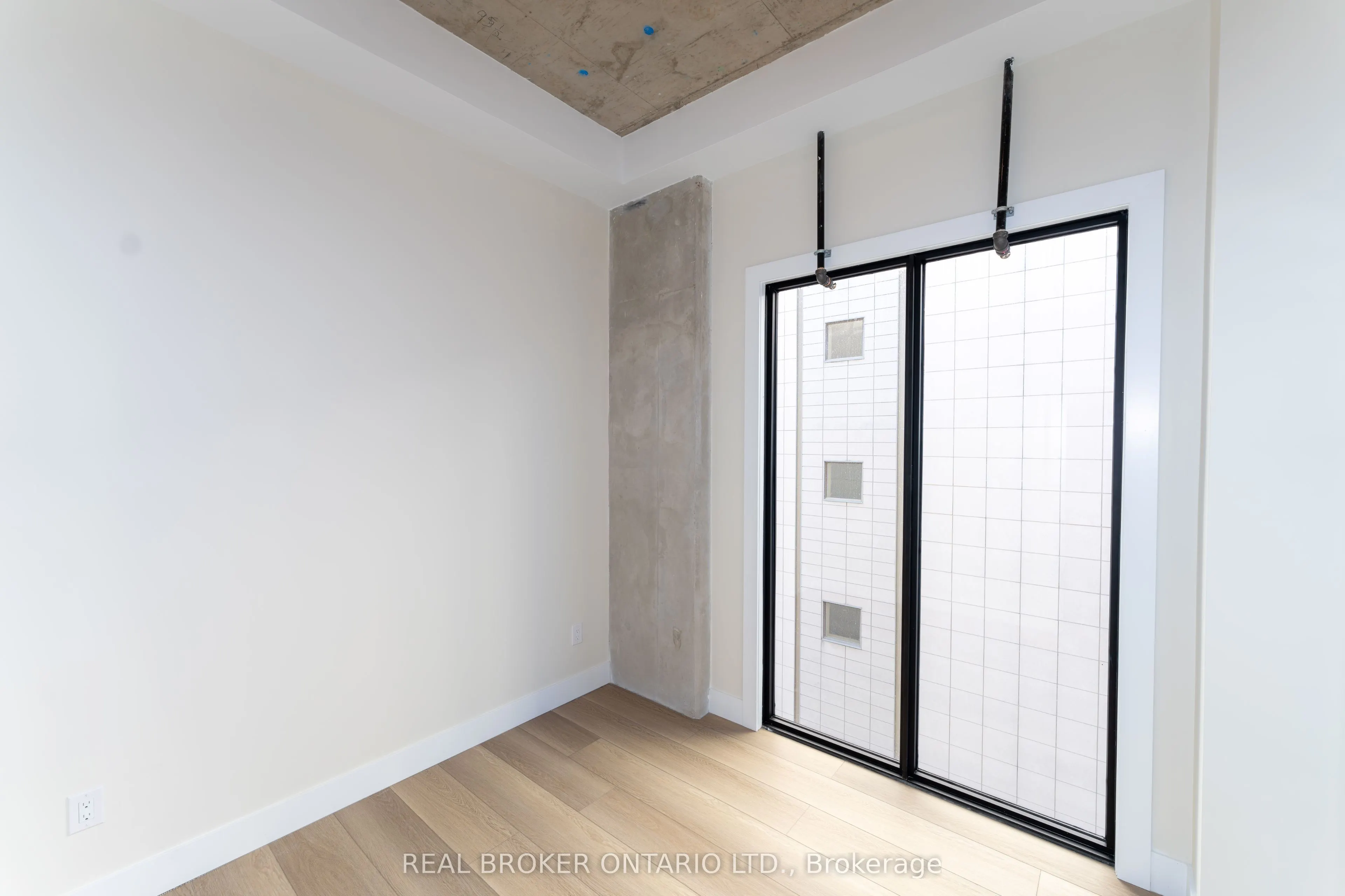 169 James Street S, #505