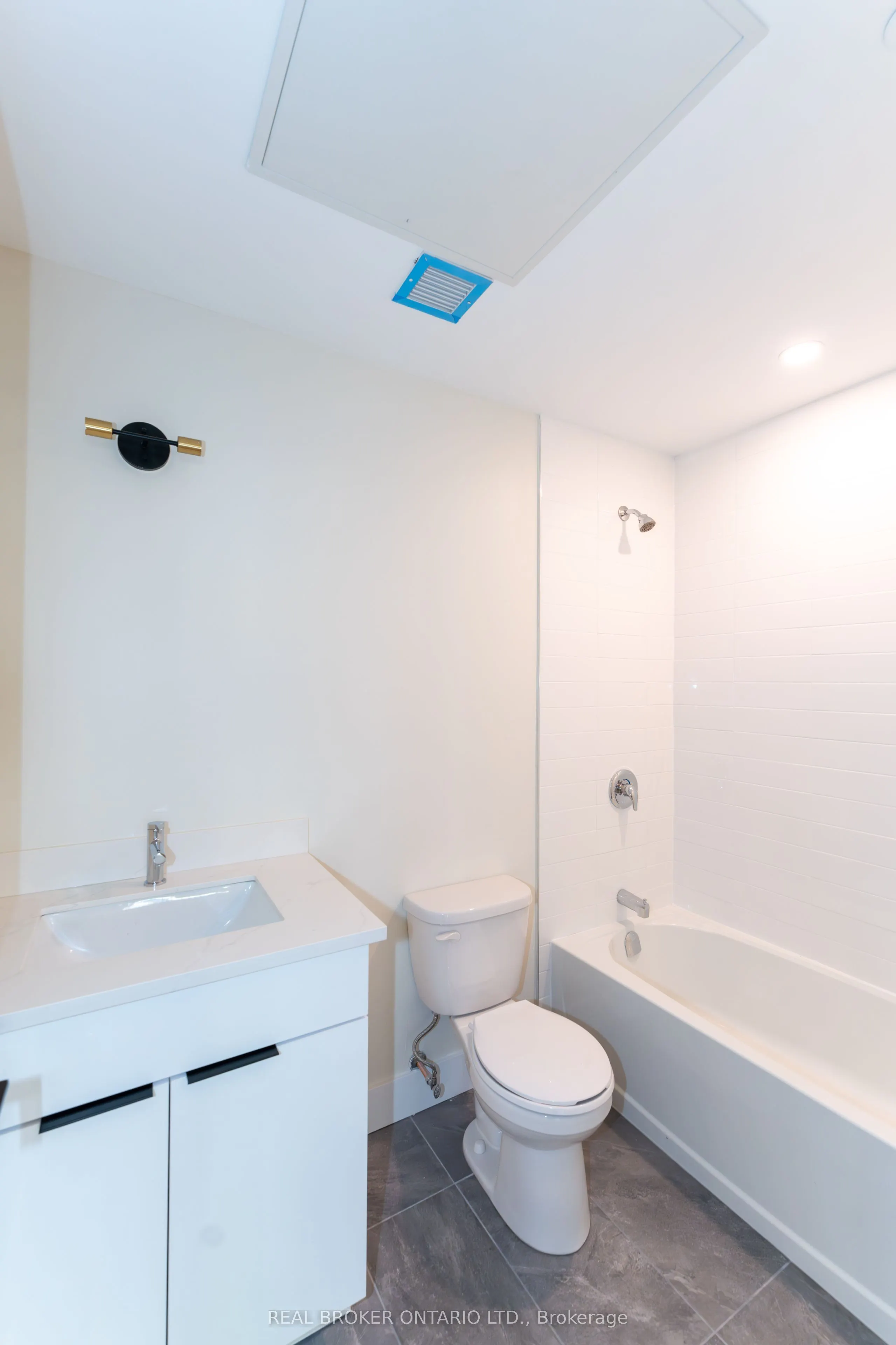 169 James Street S, #505