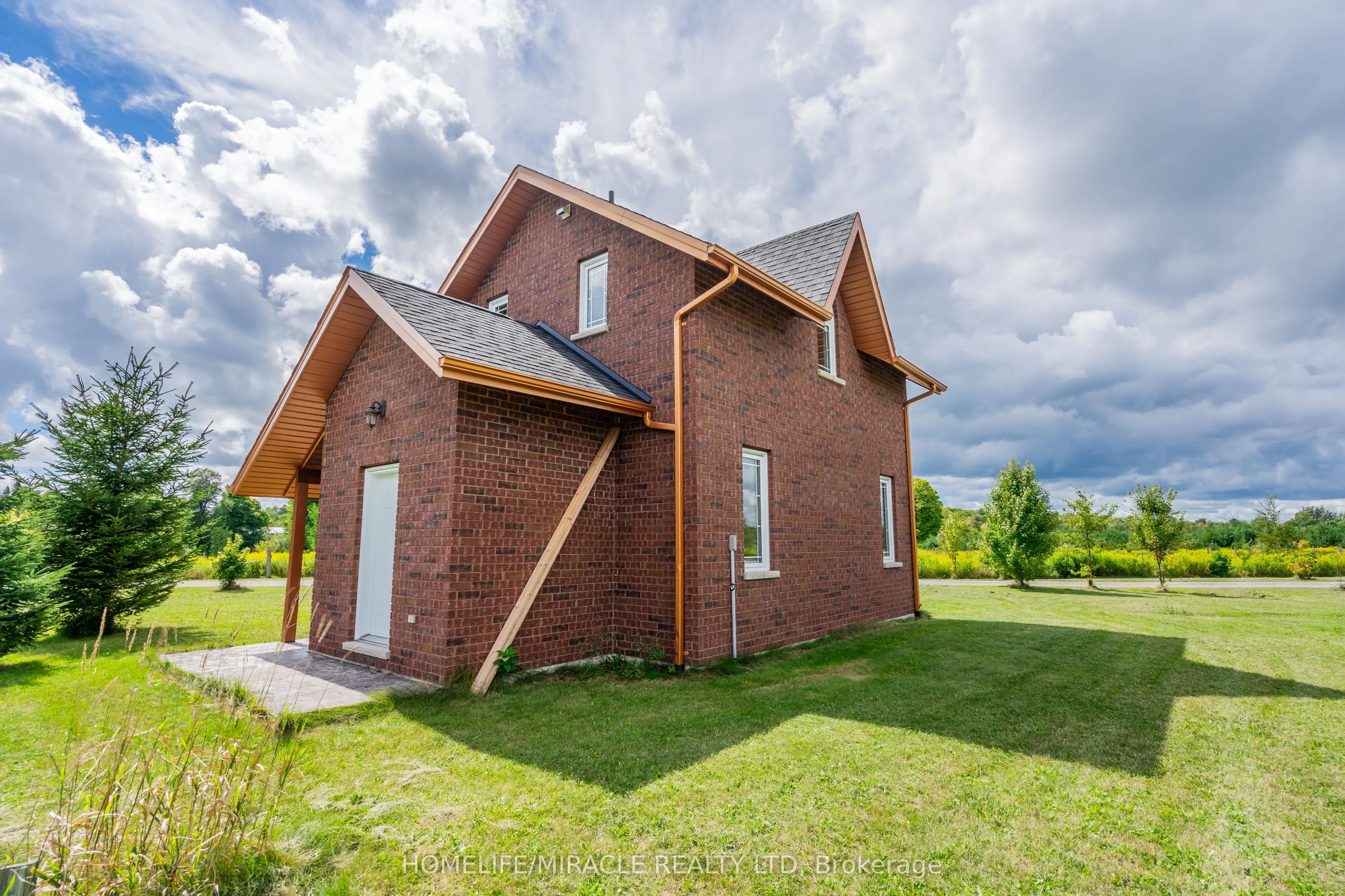 528 Concession Road E, #13