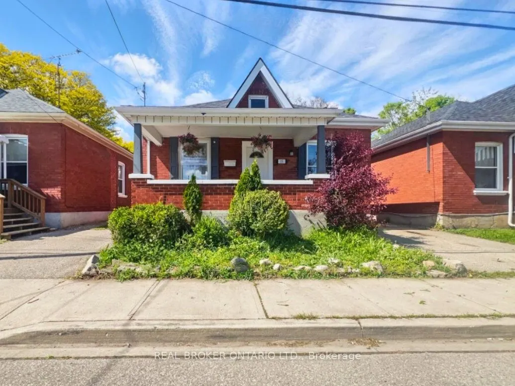 13 Salisbury Avenue