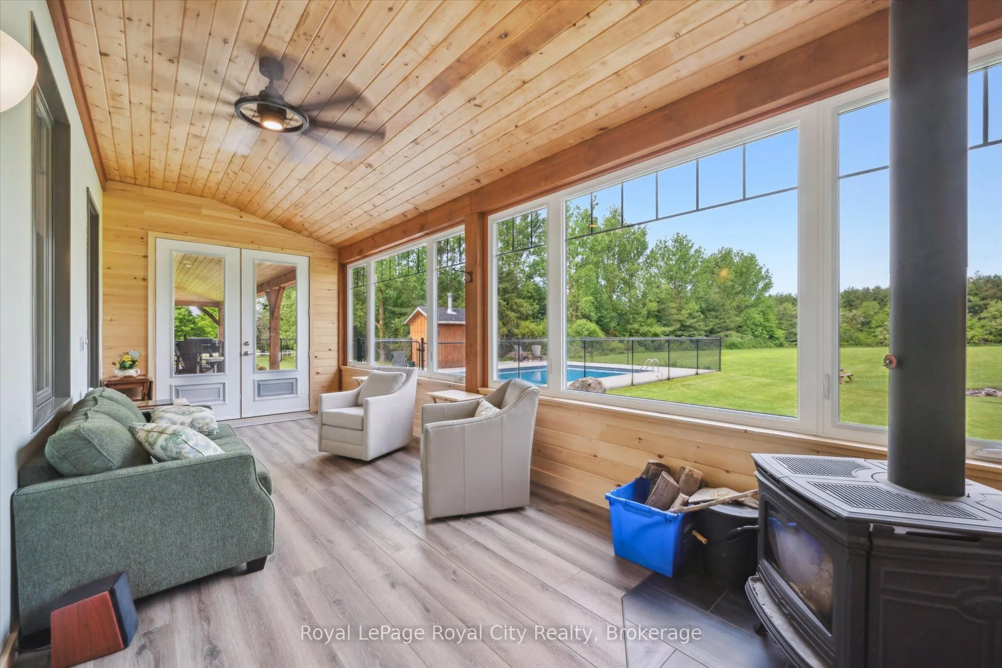 8720 15 Side Road