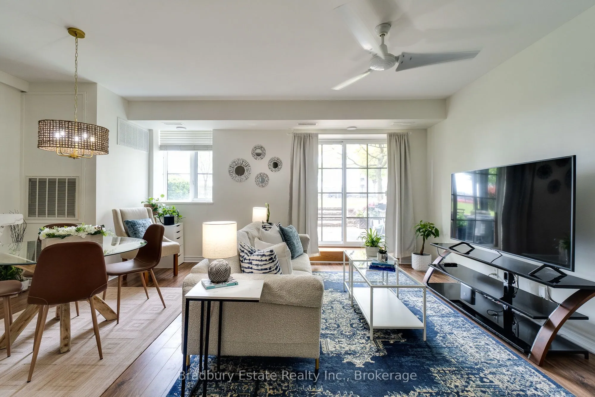 262 Dundas Street E, #105