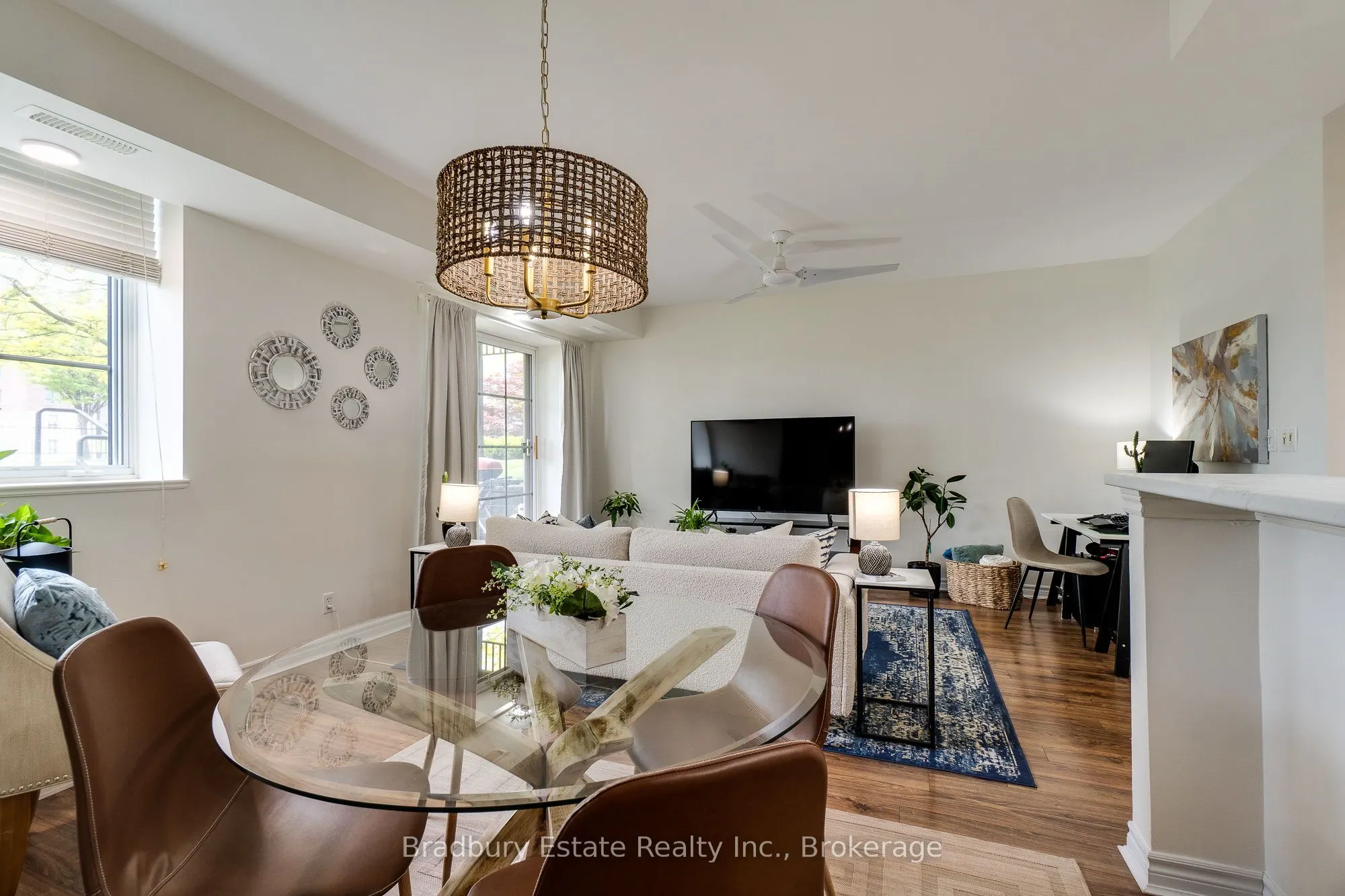 262 Dundas Street E, #105