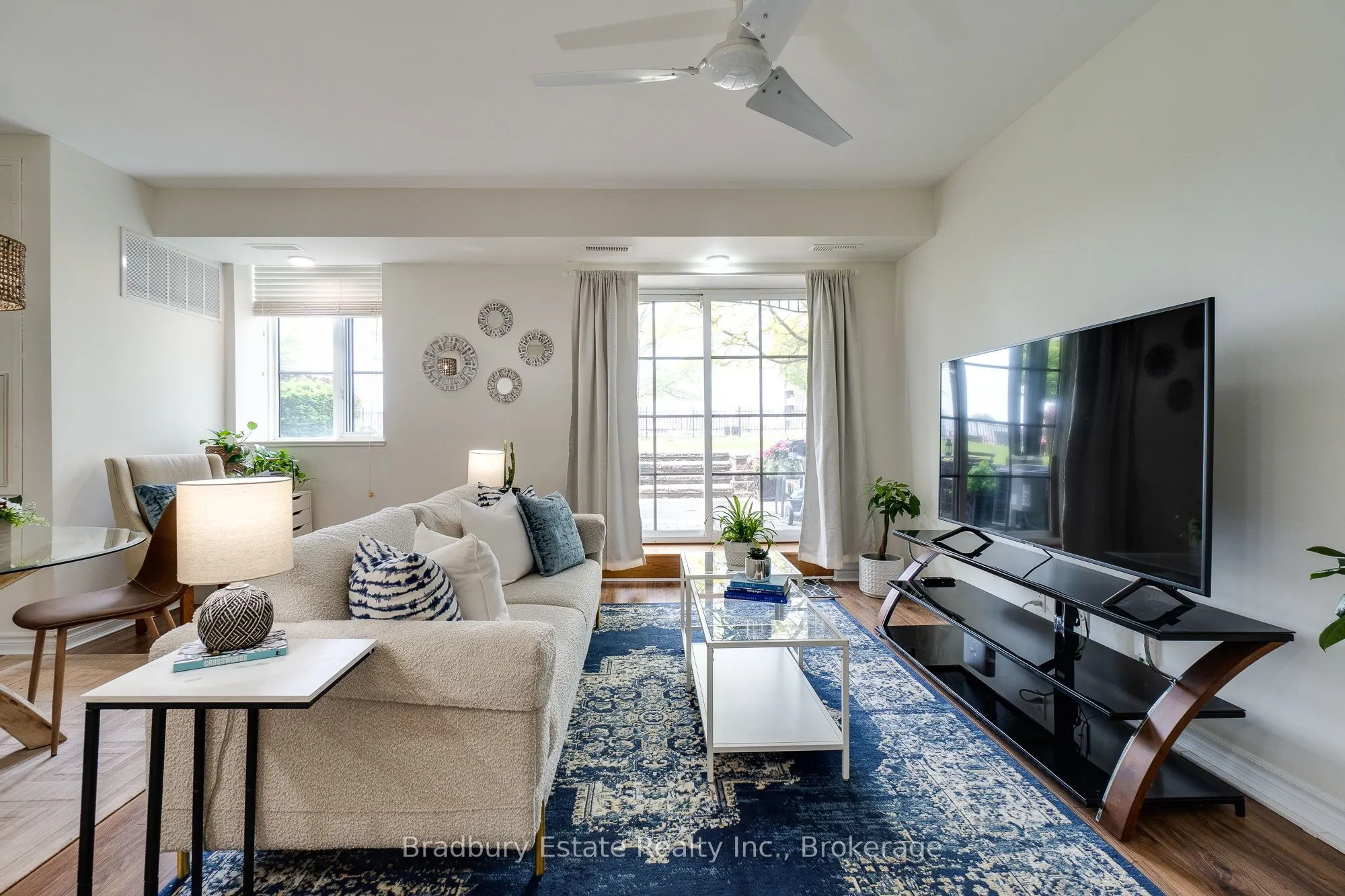 262 Dundas Street E, #105