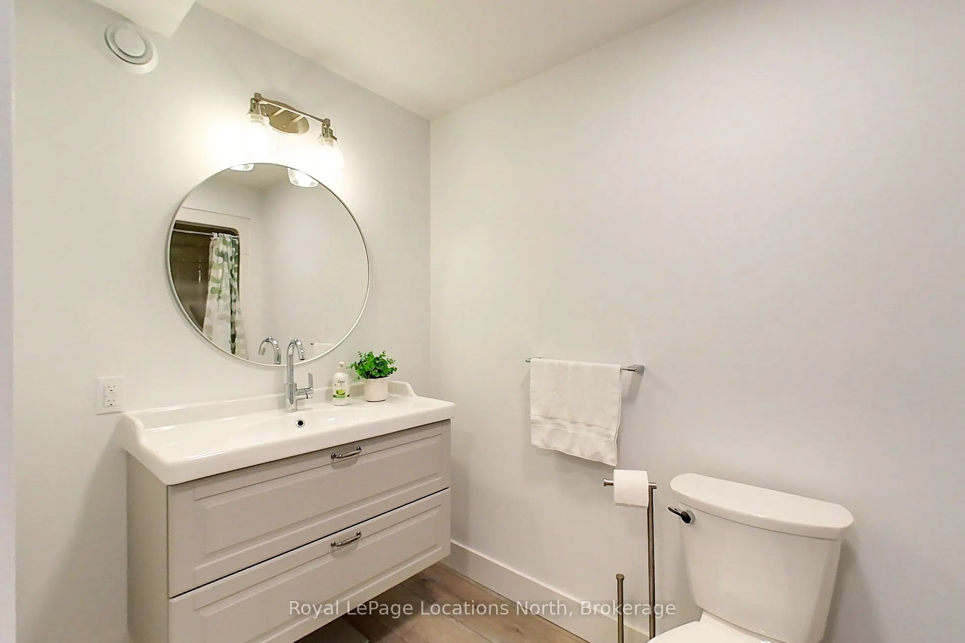10 Trowbridge Street E, #302