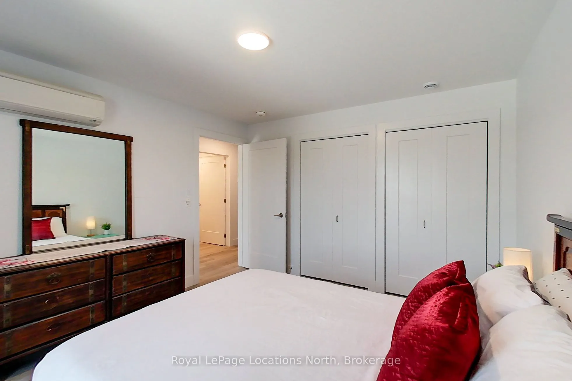 10 Trowbridge Street E, #302