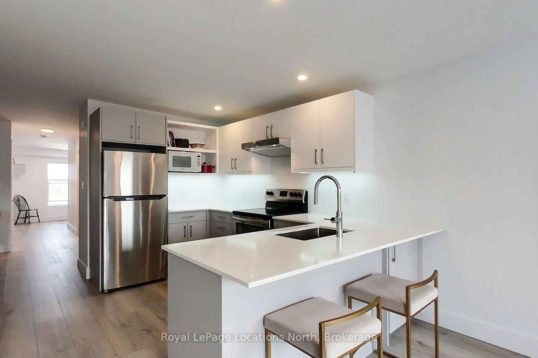 10 Trowbridge Street E, #302