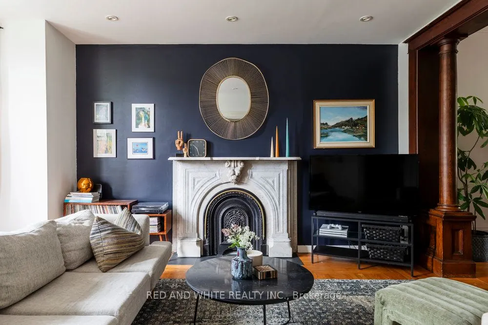 115 Locke Street N