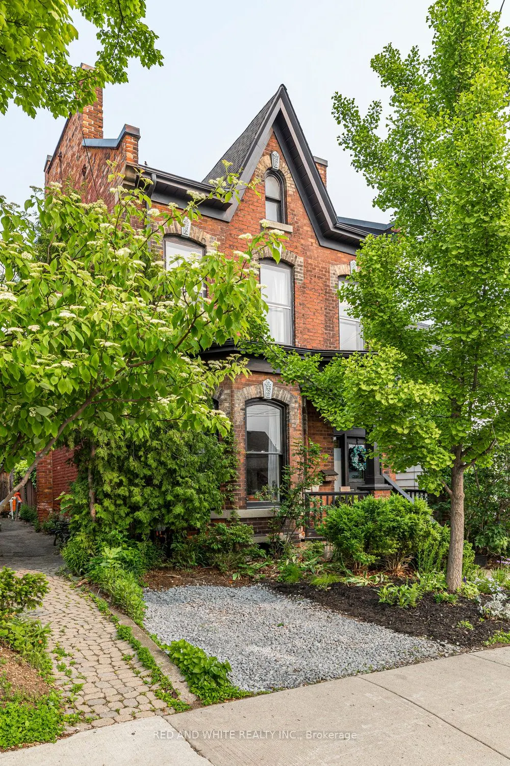 115 Locke Street N