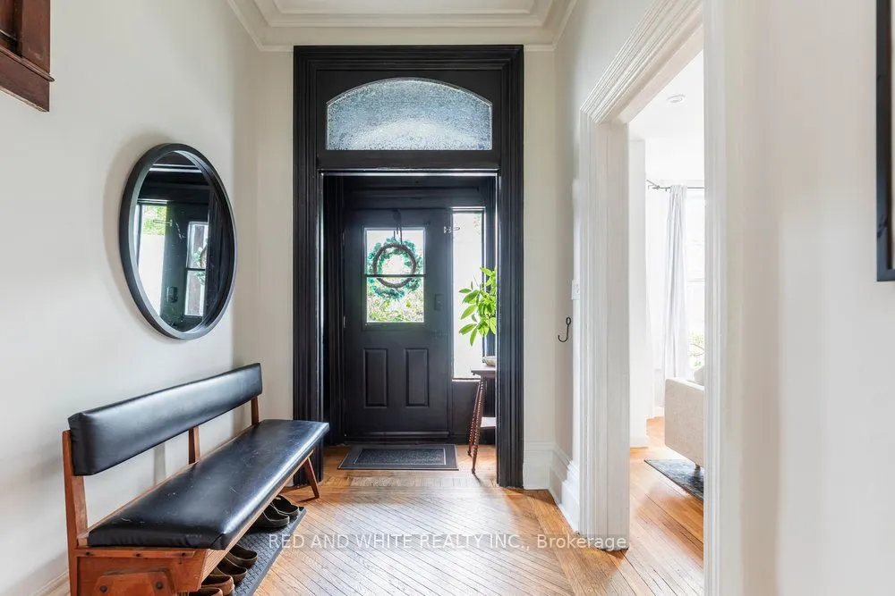 115 Locke Street N