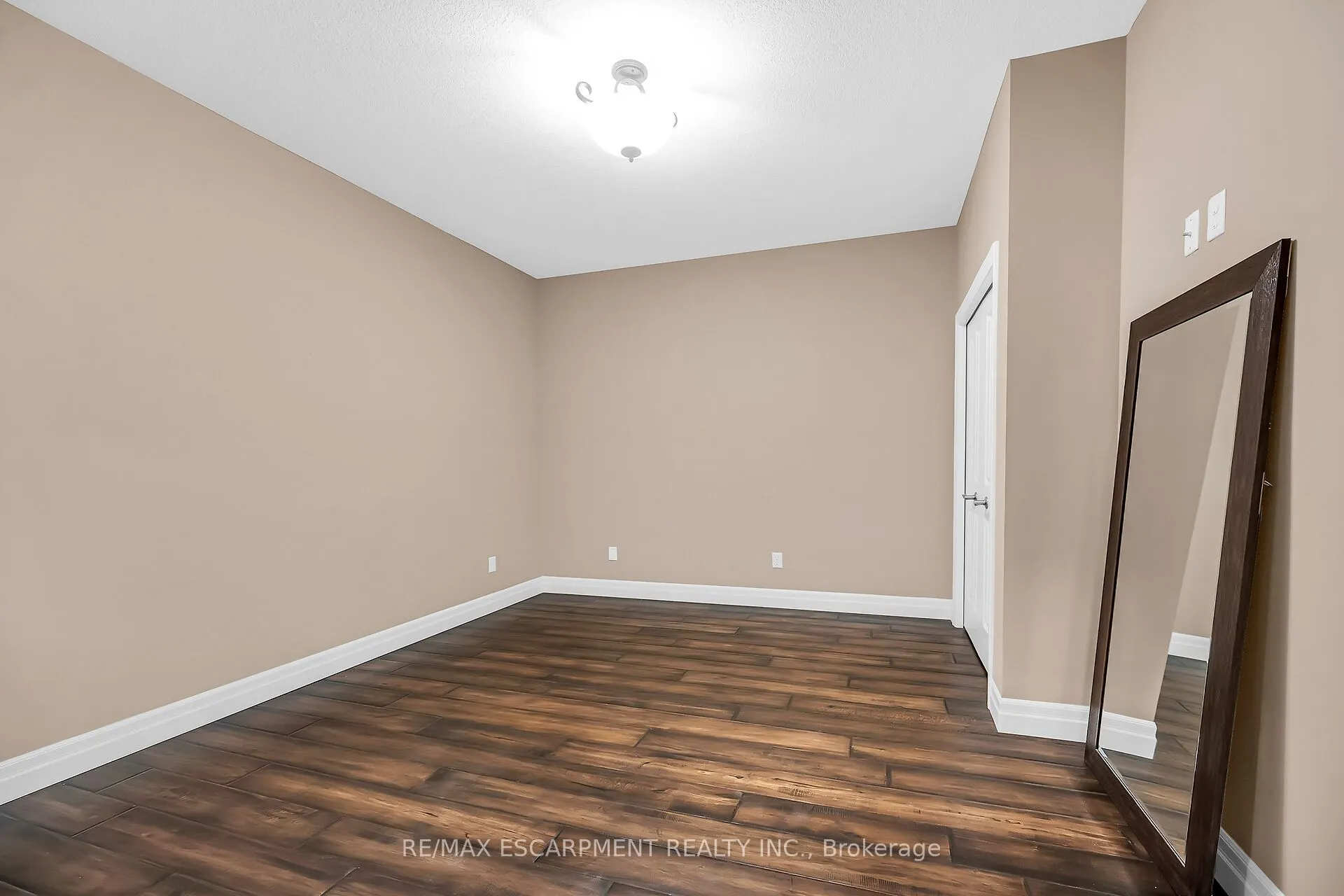247 Munnoch Boulevard #24