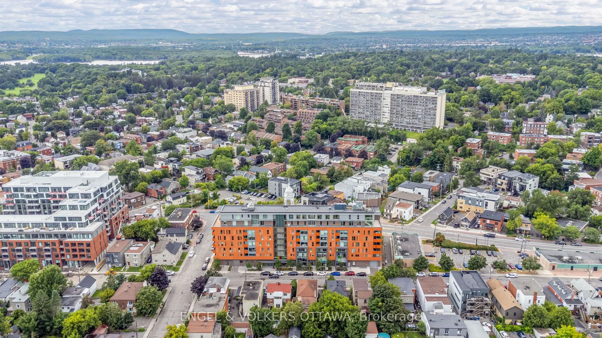 135 Barrette Street, #103