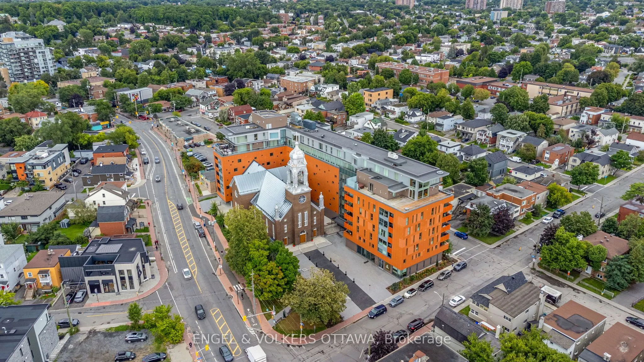 135 Barrette Street, #103